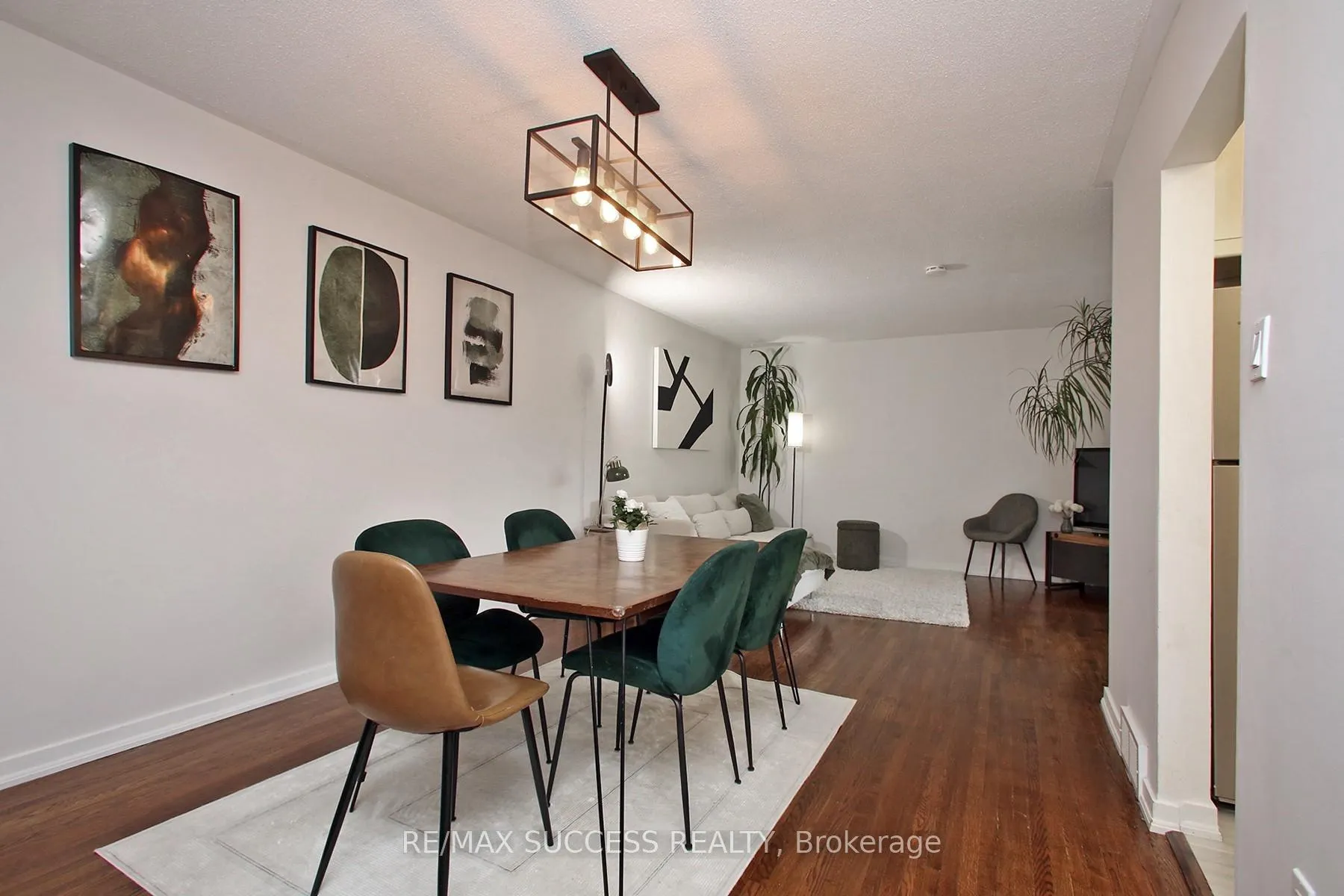 Photo 6 of Unit 591, 591 Timber Lane, Burlington, Appleby — HOMEH