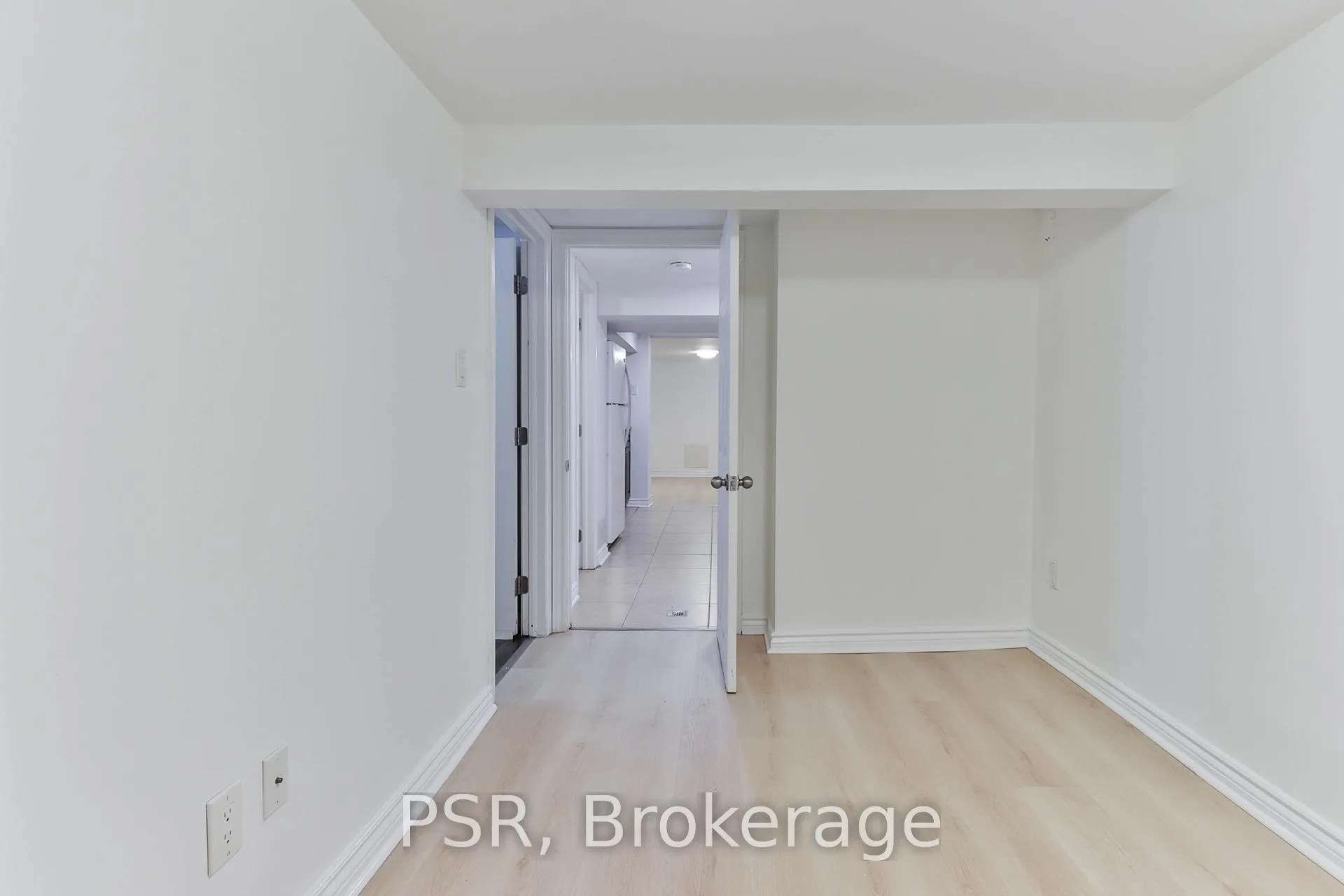 Photo 25 of Unit Lower, 329 Vaughan Road, Toronto, Humewood-Cedarvale — HOMEH