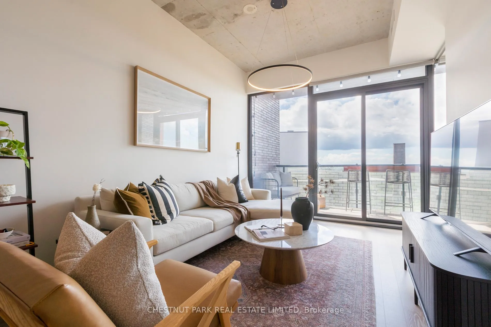 Photo 8 of 383 Sorauren Avenue, Toronto, Roncesvalles — HOMEH