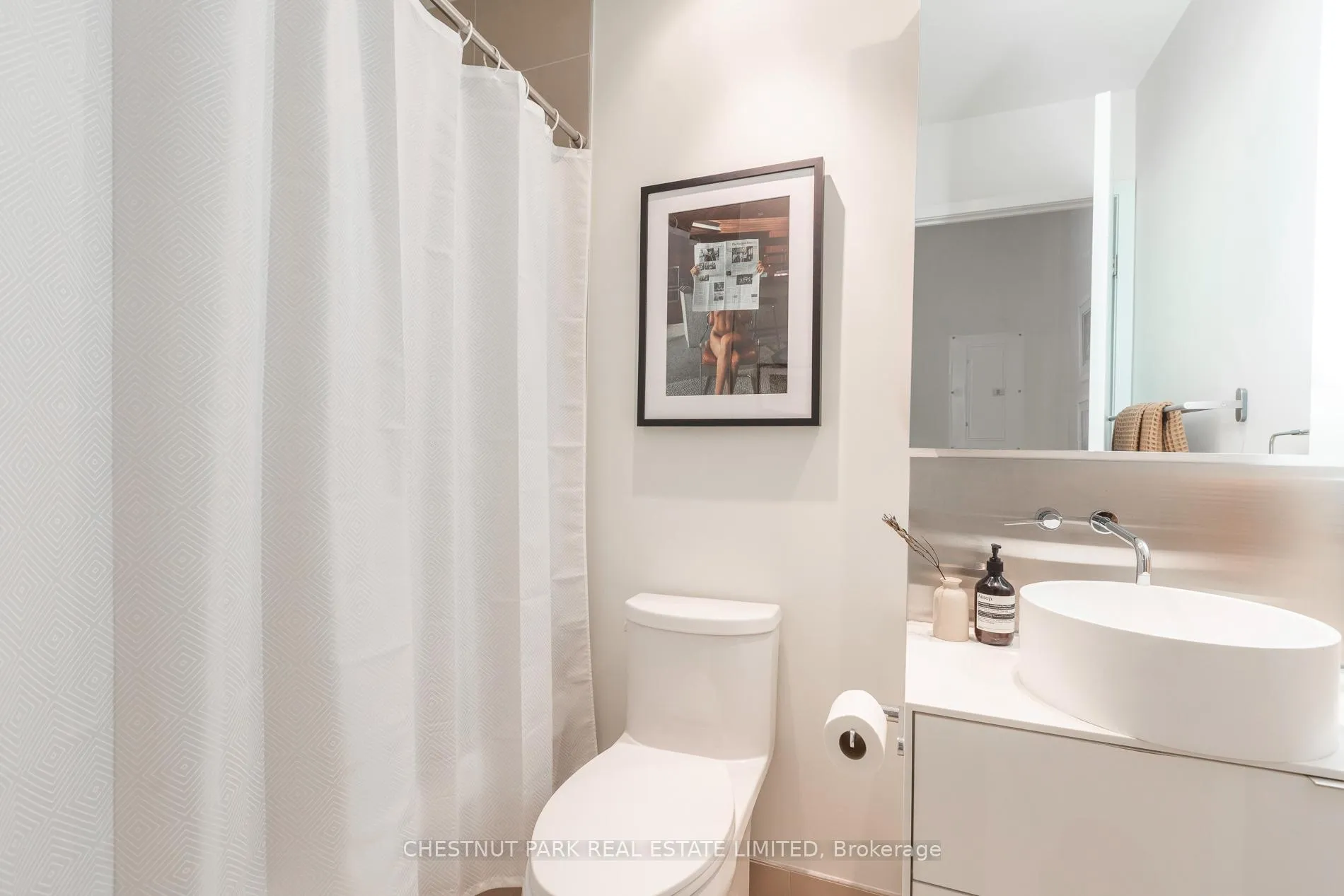 Photo 17 of 383 Sorauren Avenue, Toronto, Roncesvalles — HOMEH
