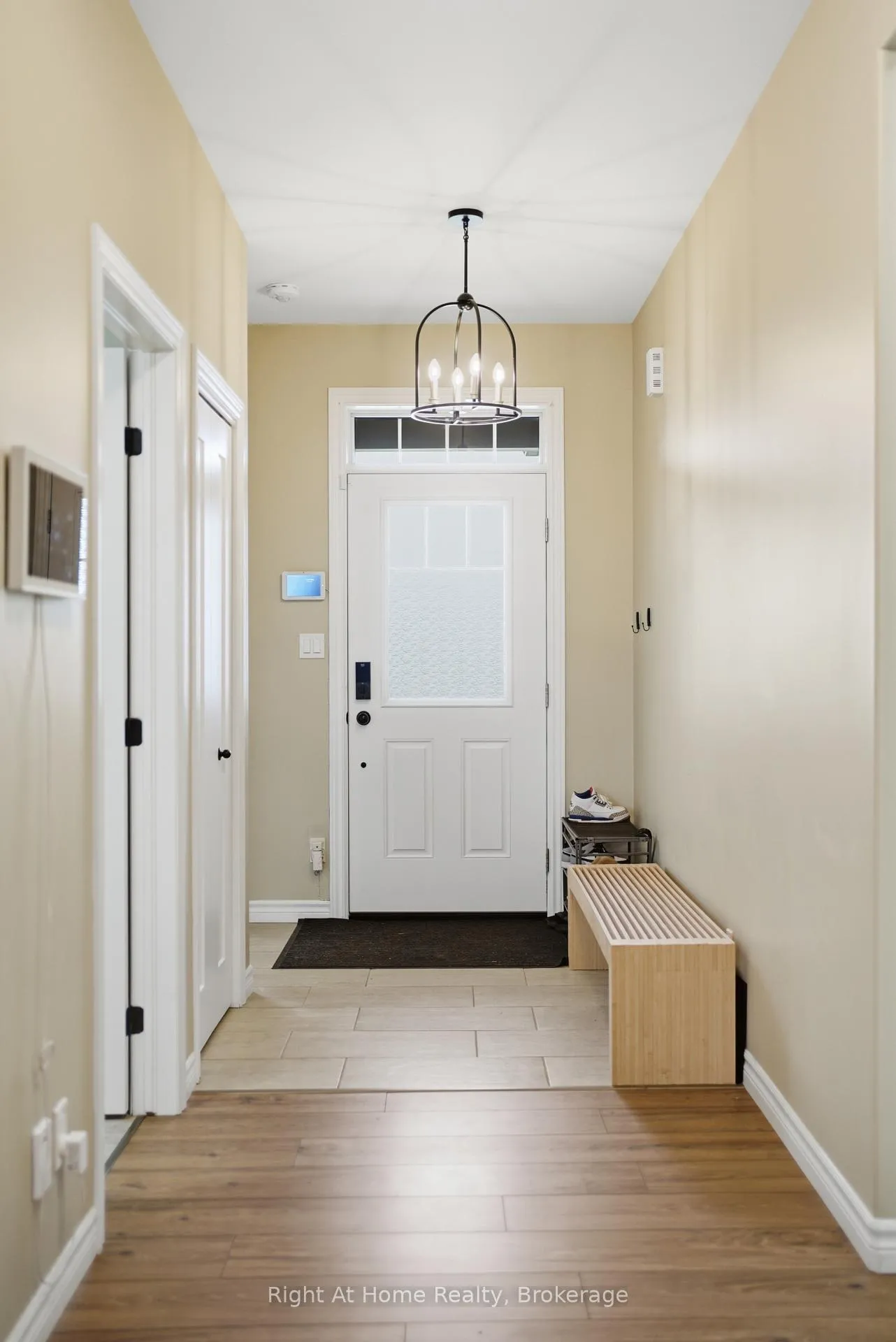 Photo 3 of 27 Redwood Drive, Belleville, Thurlow Ward — HOMEH