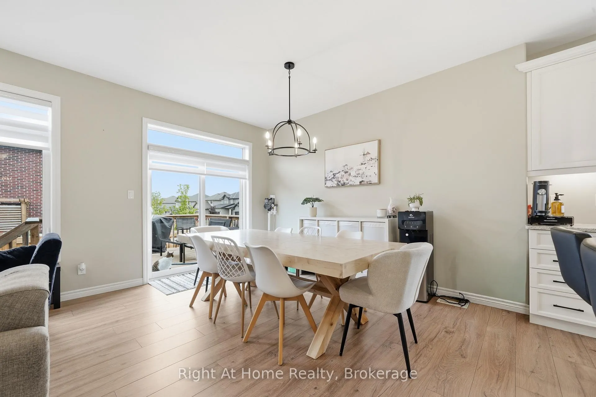Photo 9 of 27 Redwood Drive, Belleville, Thurlow Ward — HOMEH