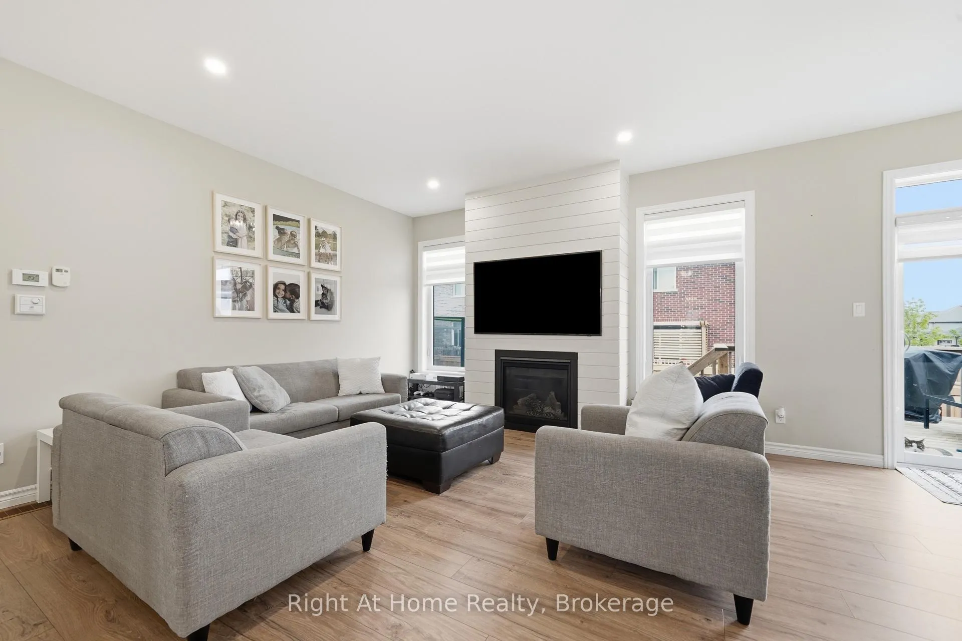 Photo 11 of 27 Redwood Drive, Belleville, Thurlow Ward — HOMEH