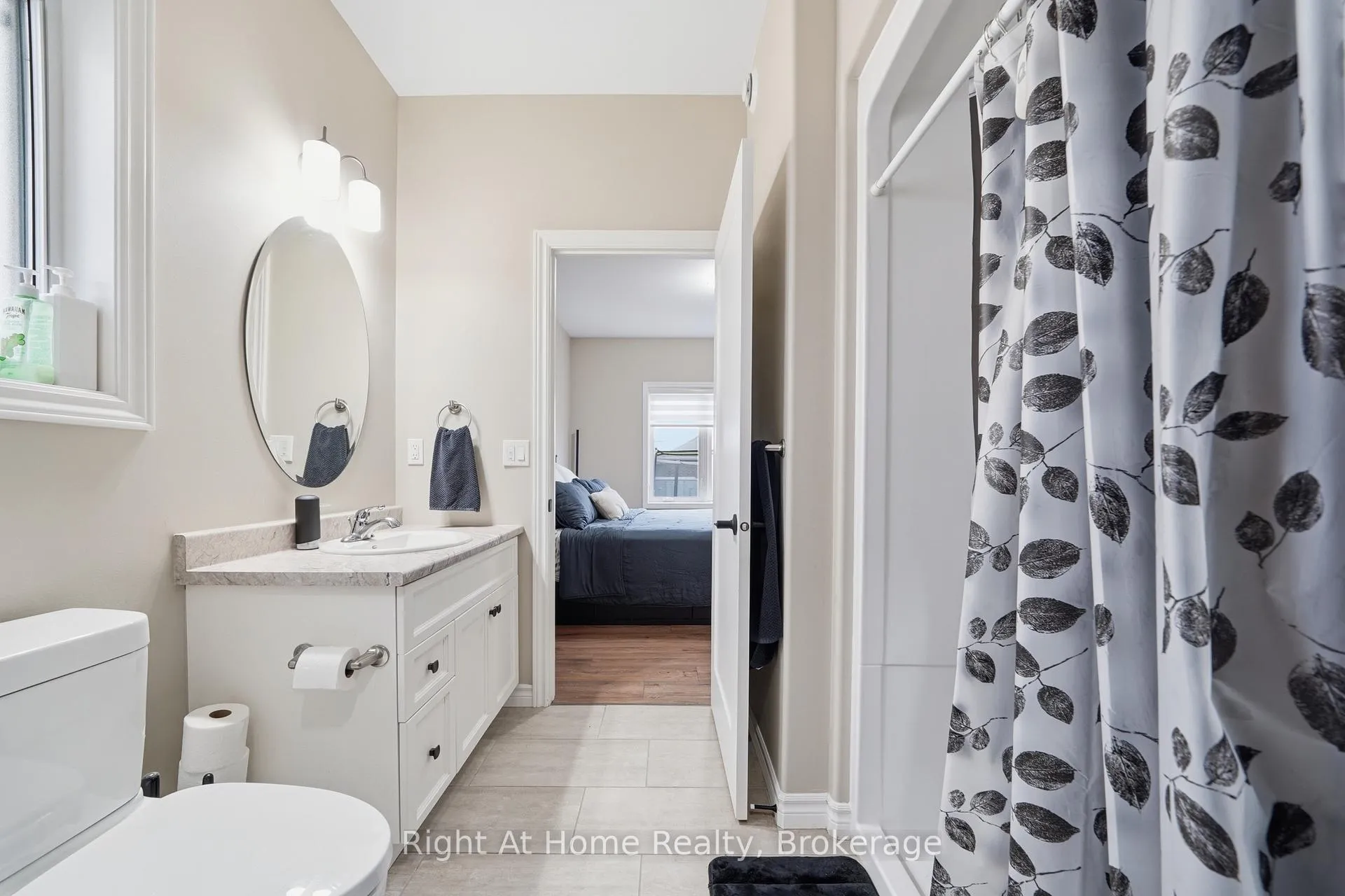 Photo 16 of 27 Redwood Drive, Belleville, Thurlow Ward — HOMEH