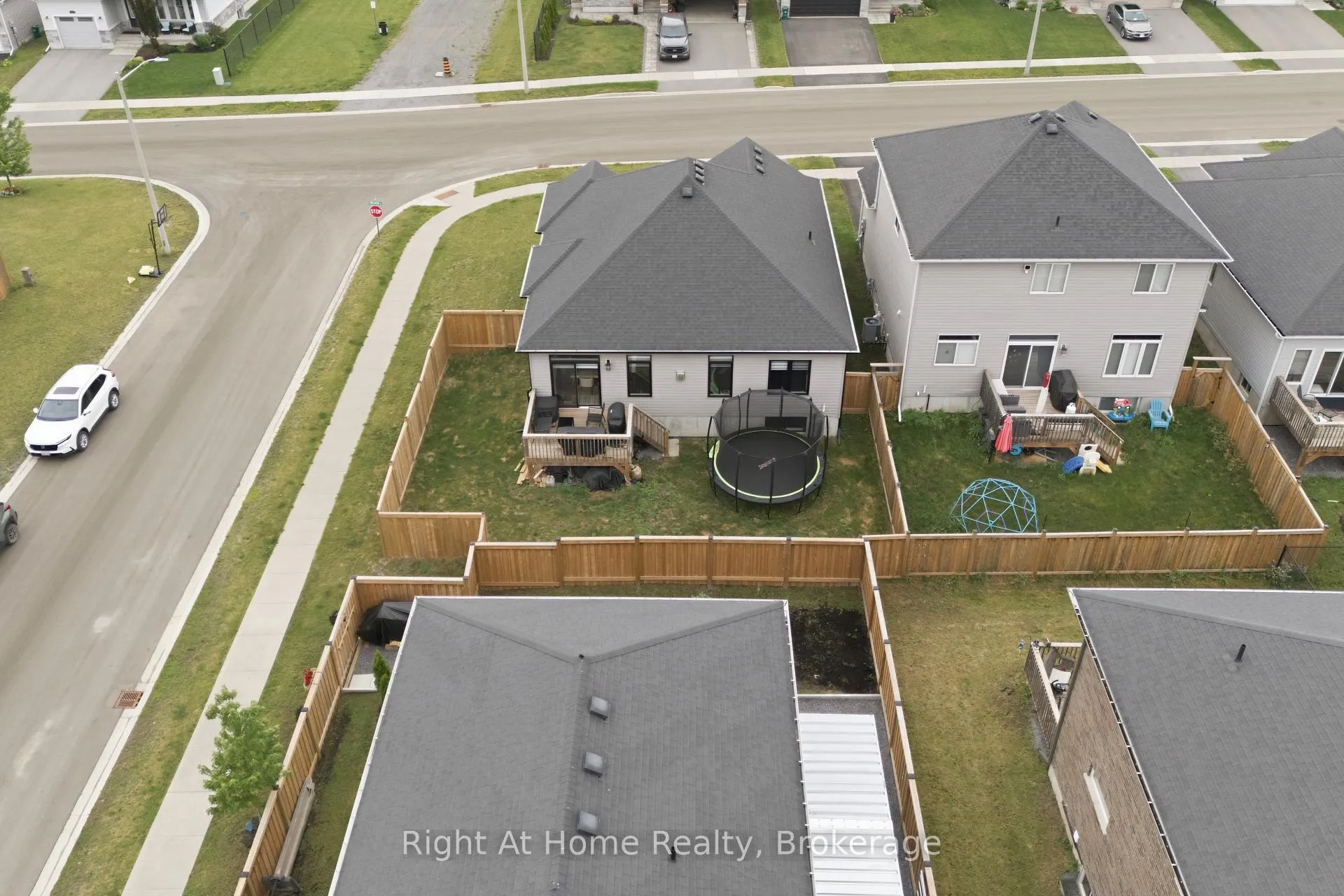 Photo 38 of 27 Redwood Drive, Belleville, Thurlow Ward — HOMEH