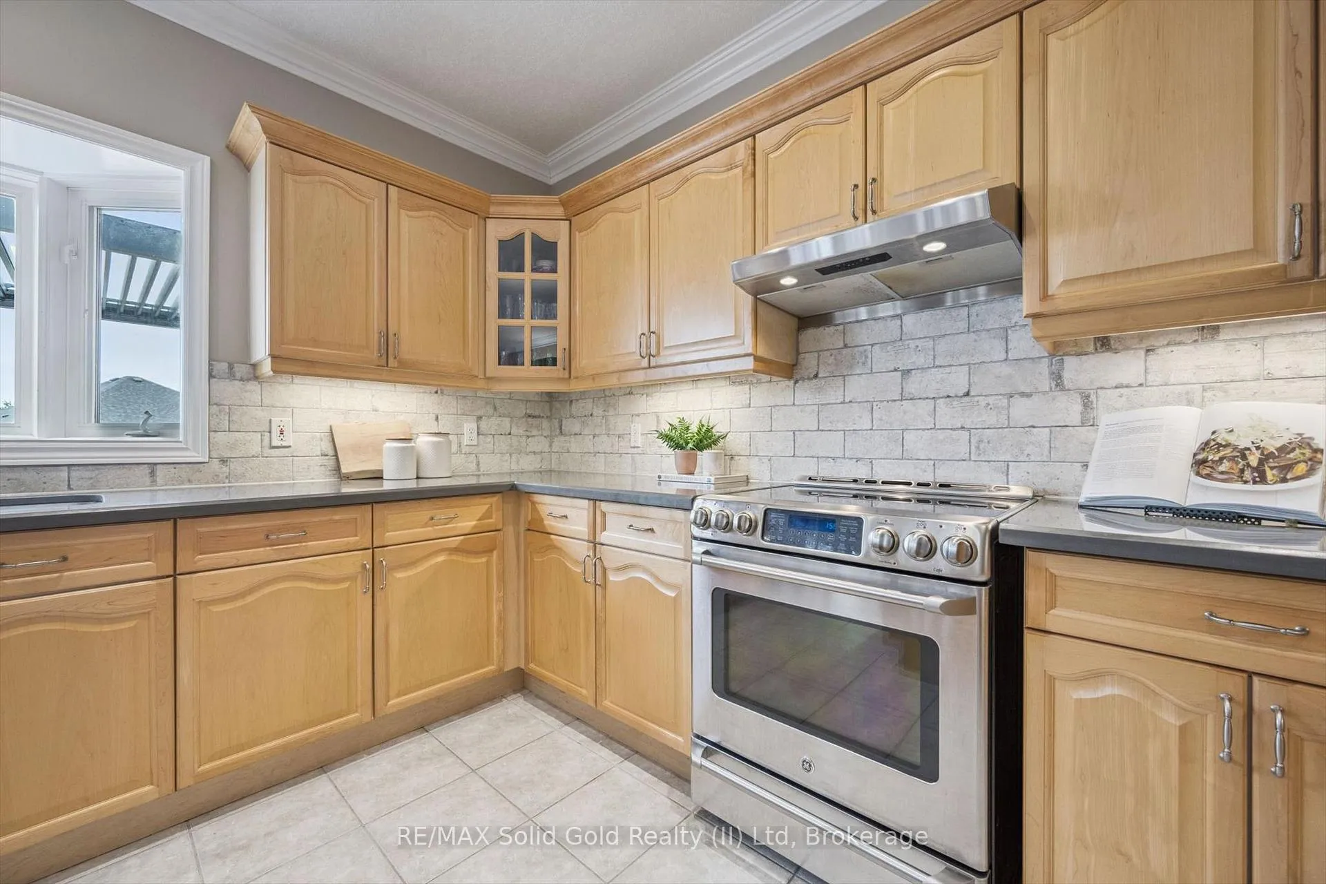 Photo 14 of 542 Rush Meadow Crescent, Kitchener — HOMEH