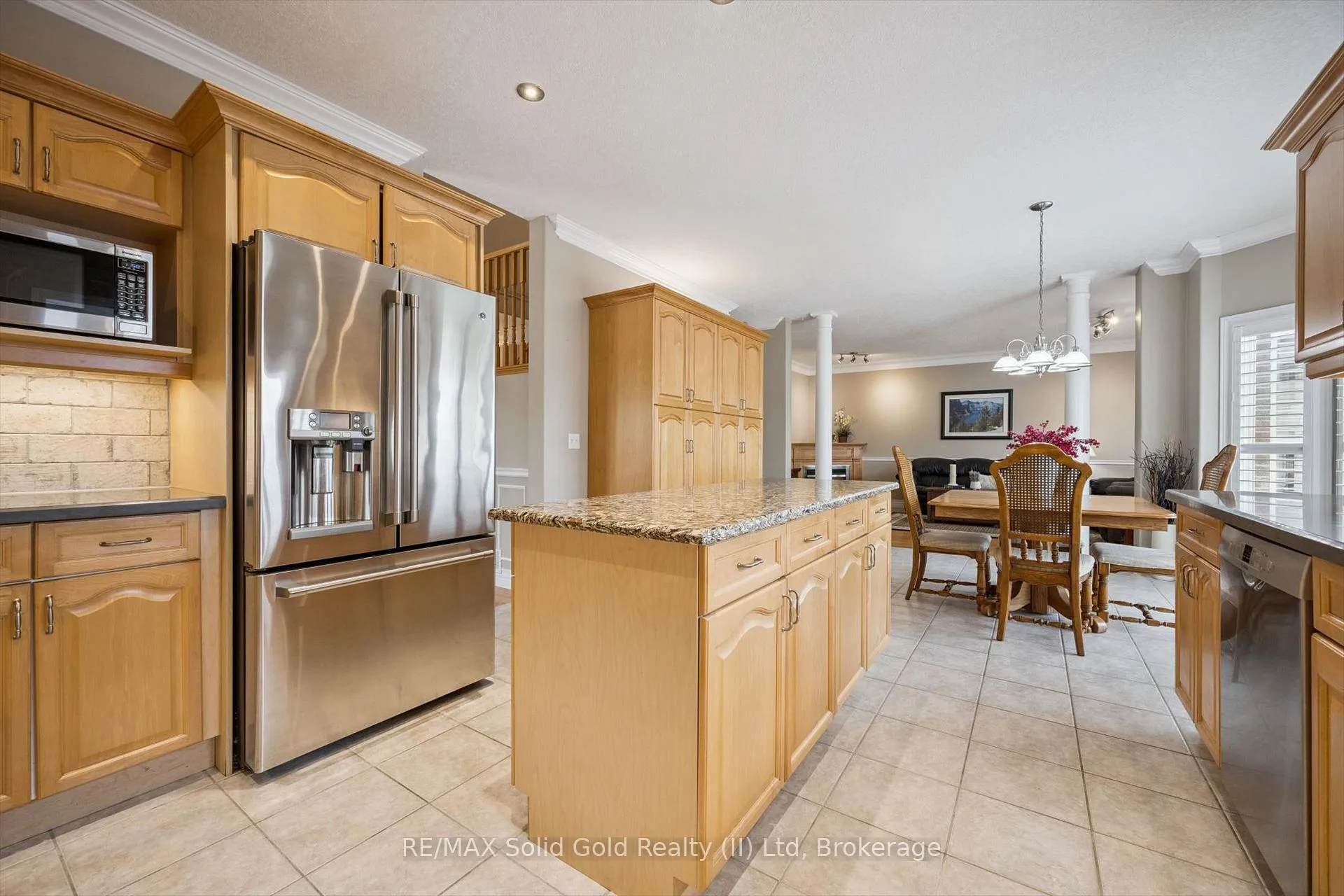 Photo 16 of 542 Rush Meadow Crescent, Kitchener — HOMEH
