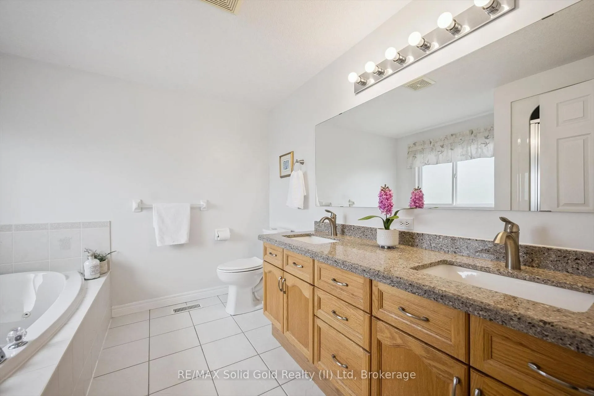 Photo 22 of 542 Rush Meadow Crescent, Kitchener — HOMEH