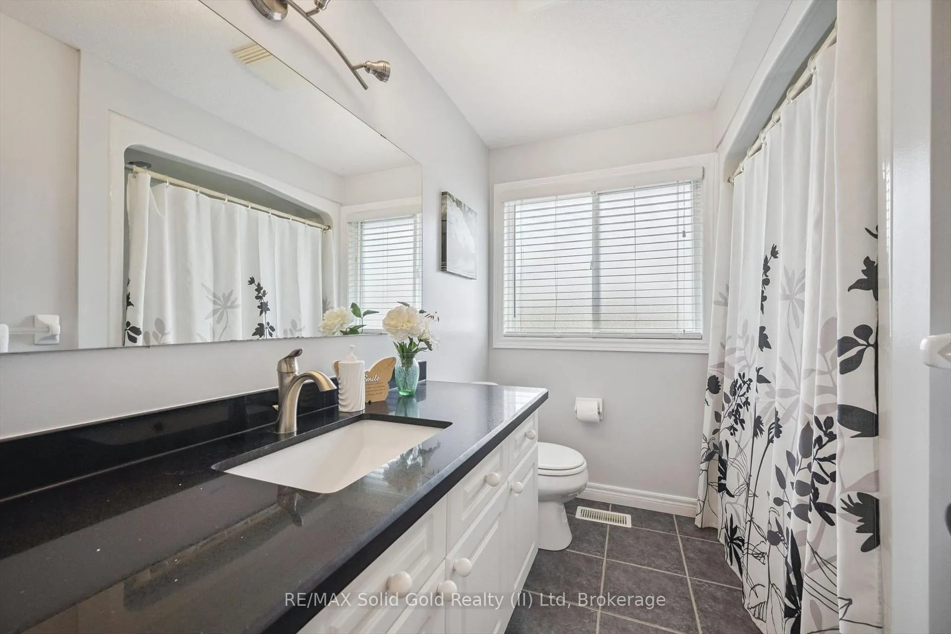Photo 29 of 542 Rush Meadow Crescent, Kitchener — HOMEH