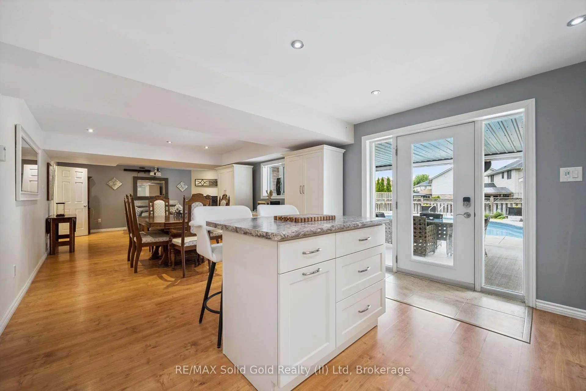 Photo 32 of 542 Rush Meadow Crescent, Kitchener — HOMEH