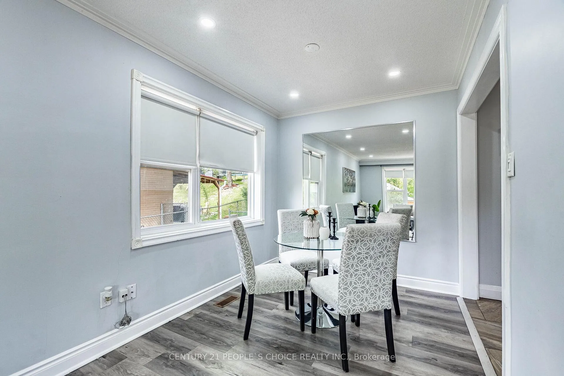 Photo 13 of 39 Meadowland Drive, Brampton, Brampton East — HOMEH