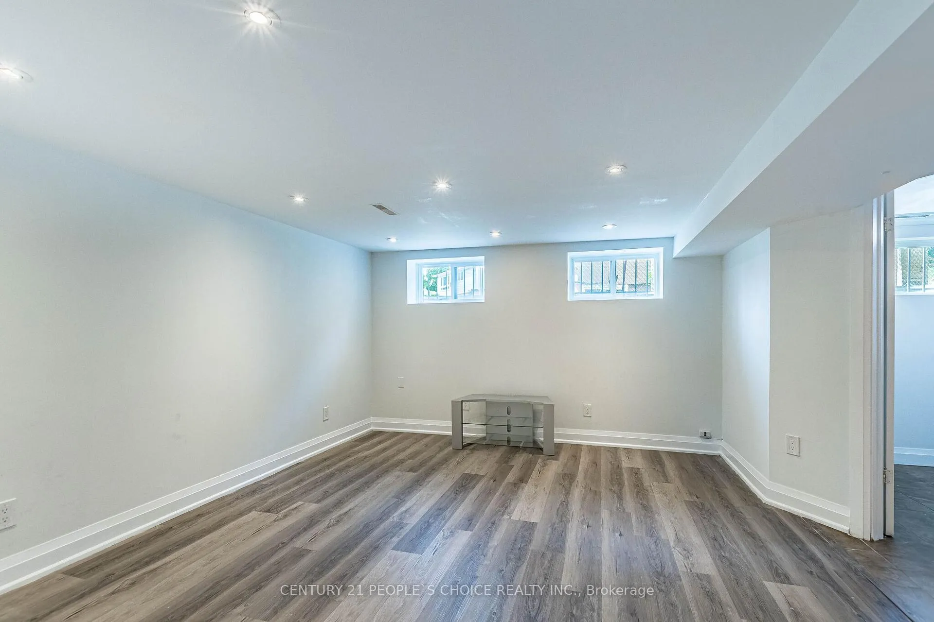 Photo 35 of 39 Meadowland Drive, Brampton, Brampton East — HOMEH