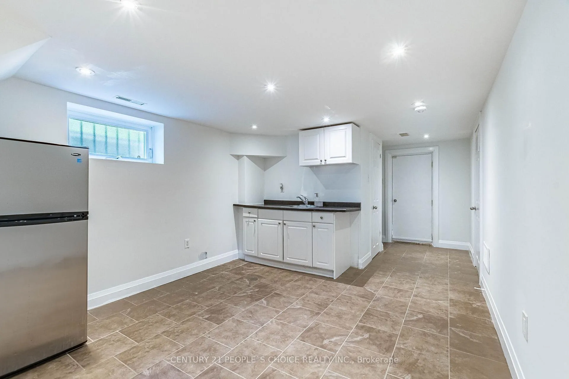 Photo 38 of 39 Meadowland Drive, Brampton, Brampton East — HOMEH