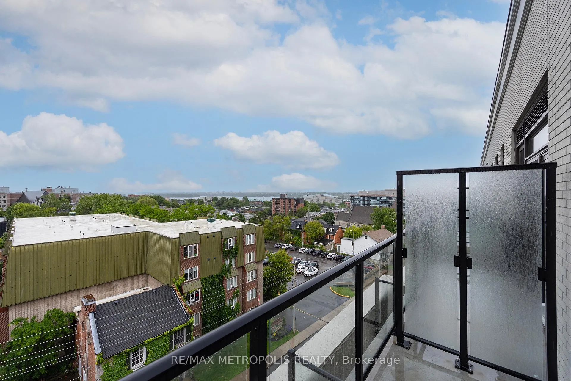 Photo 17 of Unit 709, 223 Princess Street, Kingston, East of Sir John A. Blvd — HOMEH