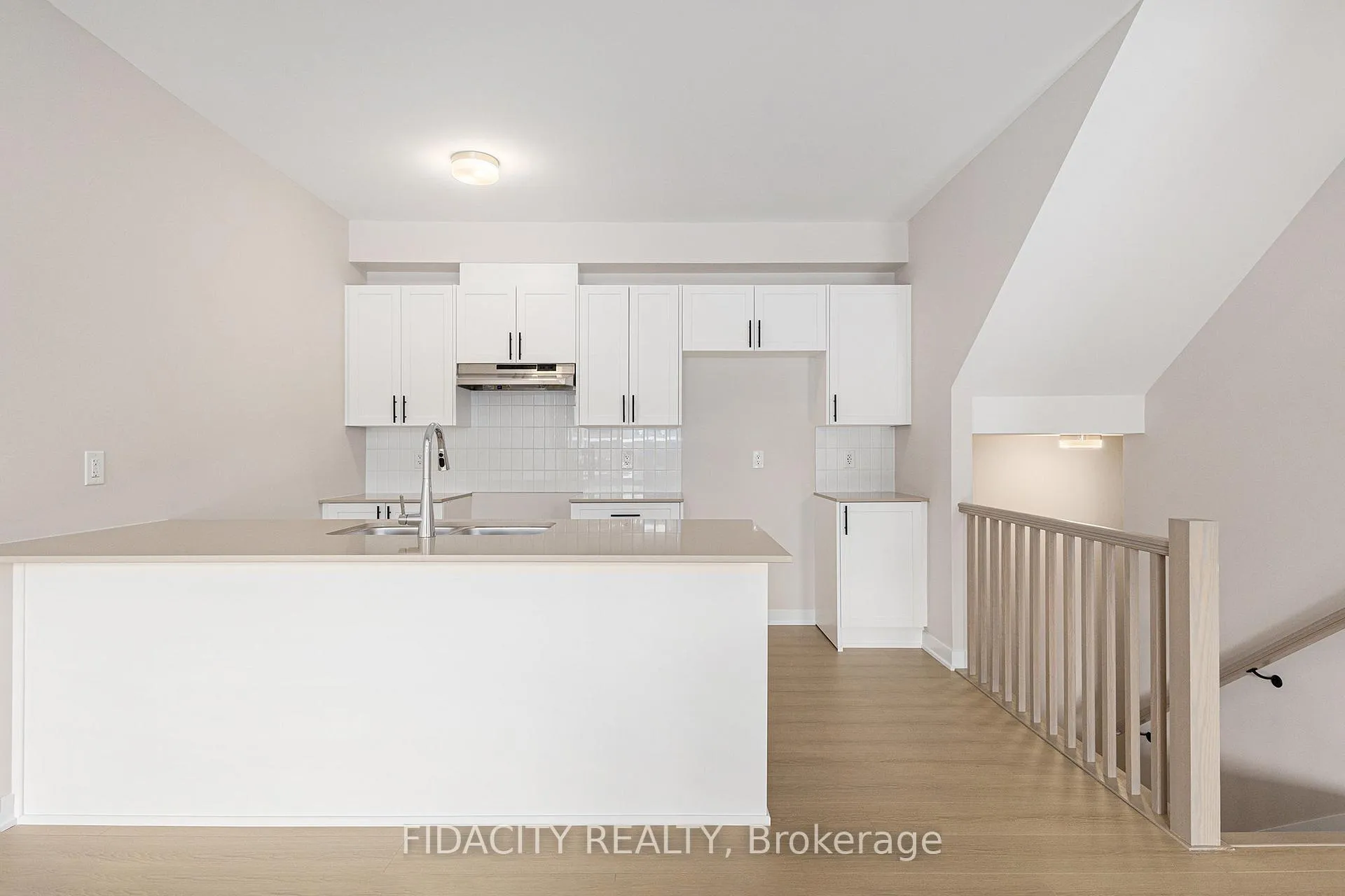 Photo 9 of 205 Beebalm Crescent, Ottawa, Barrhaven - Half Moon Bay — HOMEH