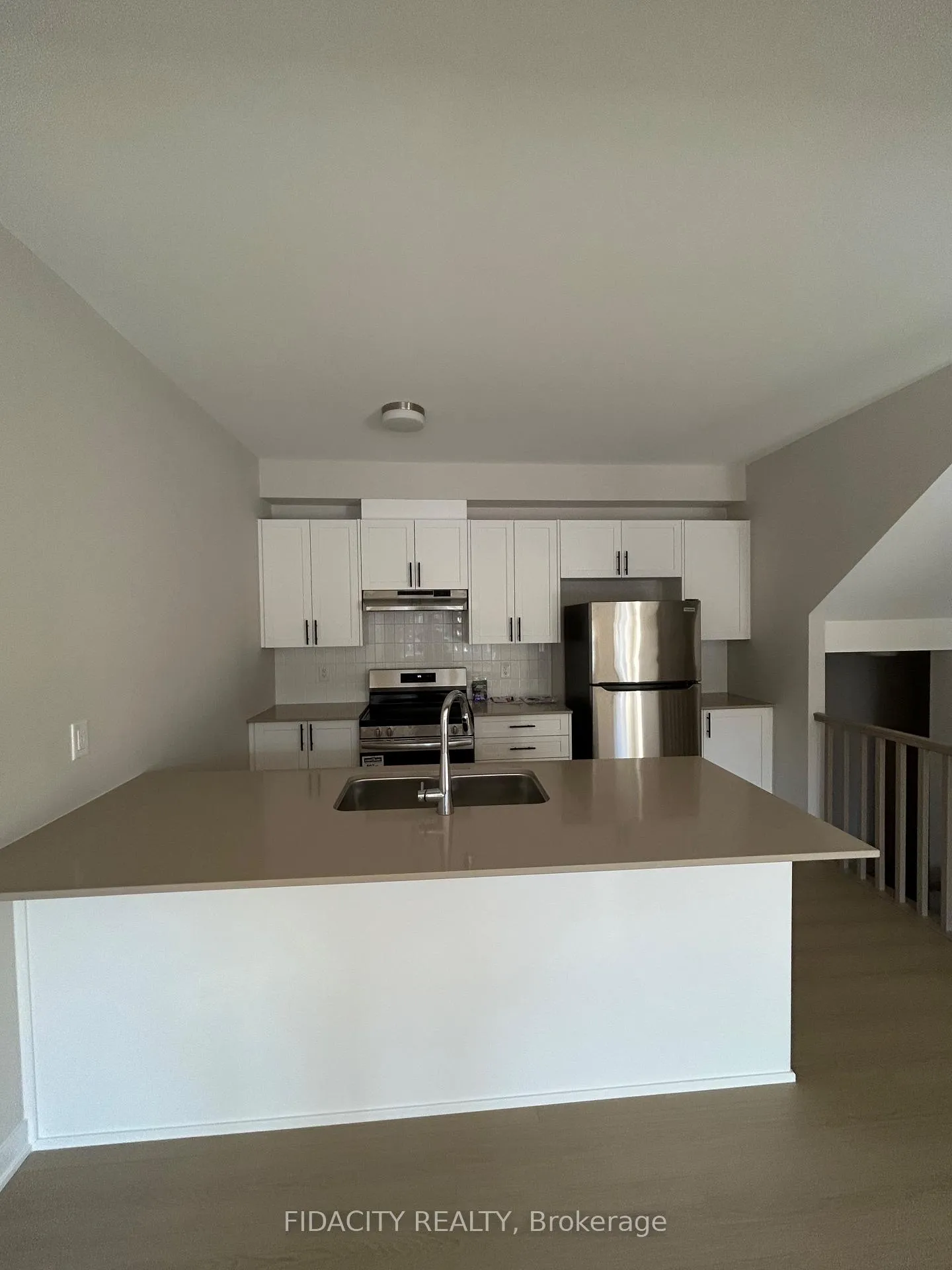 Photo 13 of 205 Beebalm Crescent, Ottawa, Barrhaven - Half Moon Bay — HOMEH
