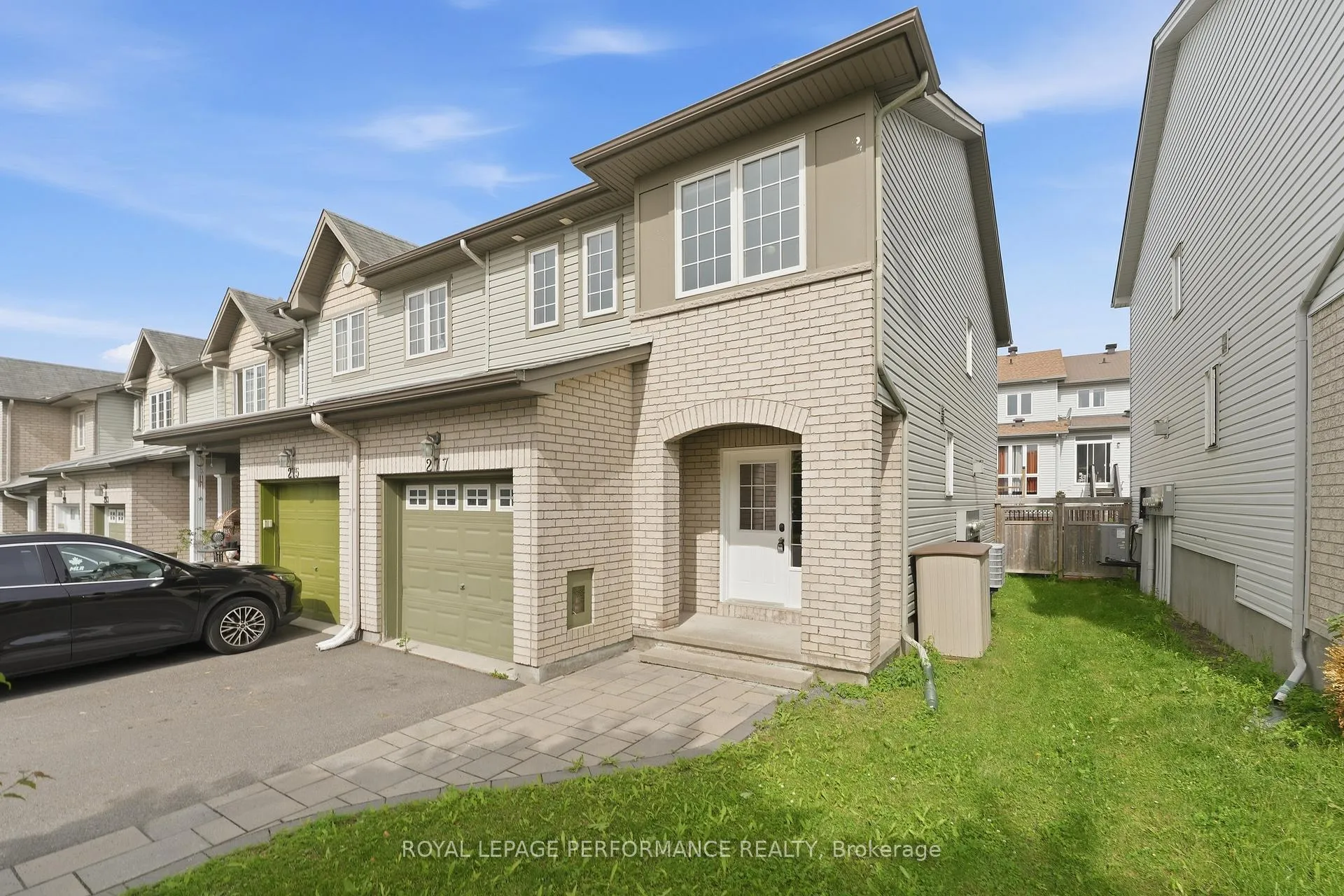 Photo 2 of 277 Rolling Meadow Crescent, Ottawa, Mer Bleue/Bradley Estates/Anderson Park — HOMEH
