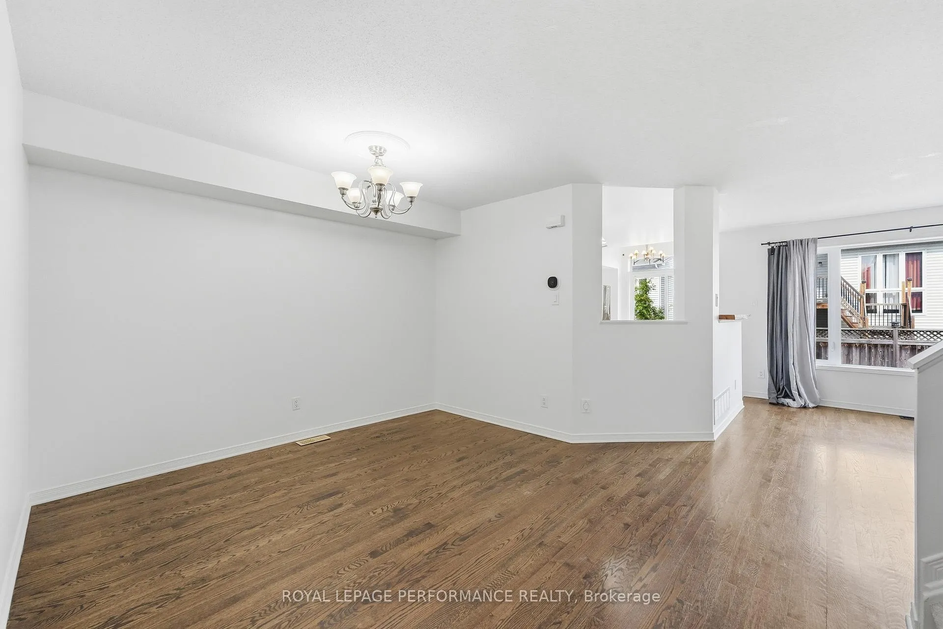 Photo 5 of 277 Rolling Meadow Crescent, Ottawa, Mer Bleue/Bradley Estates/Anderson Park — HOMEH