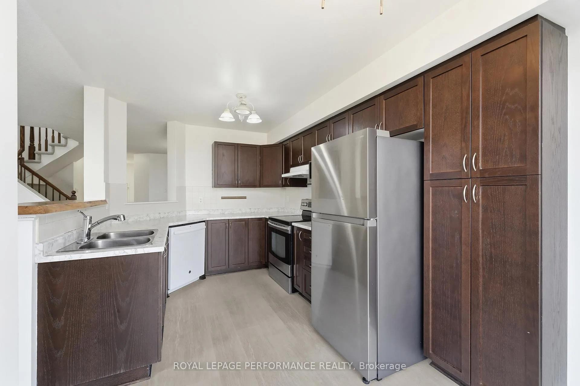 Photo 12 of 277 Rolling Meadow Crescent, Ottawa, Mer Bleue/Bradley Estates/Anderson Park — HOMEH