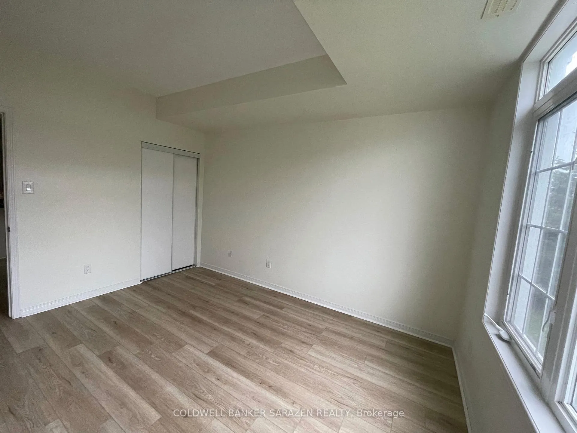 Photo 4 of Unit K, 105 Artesa Private, Ottawa, Kanata - Emerald Meadows/Trailwest — HOMEH