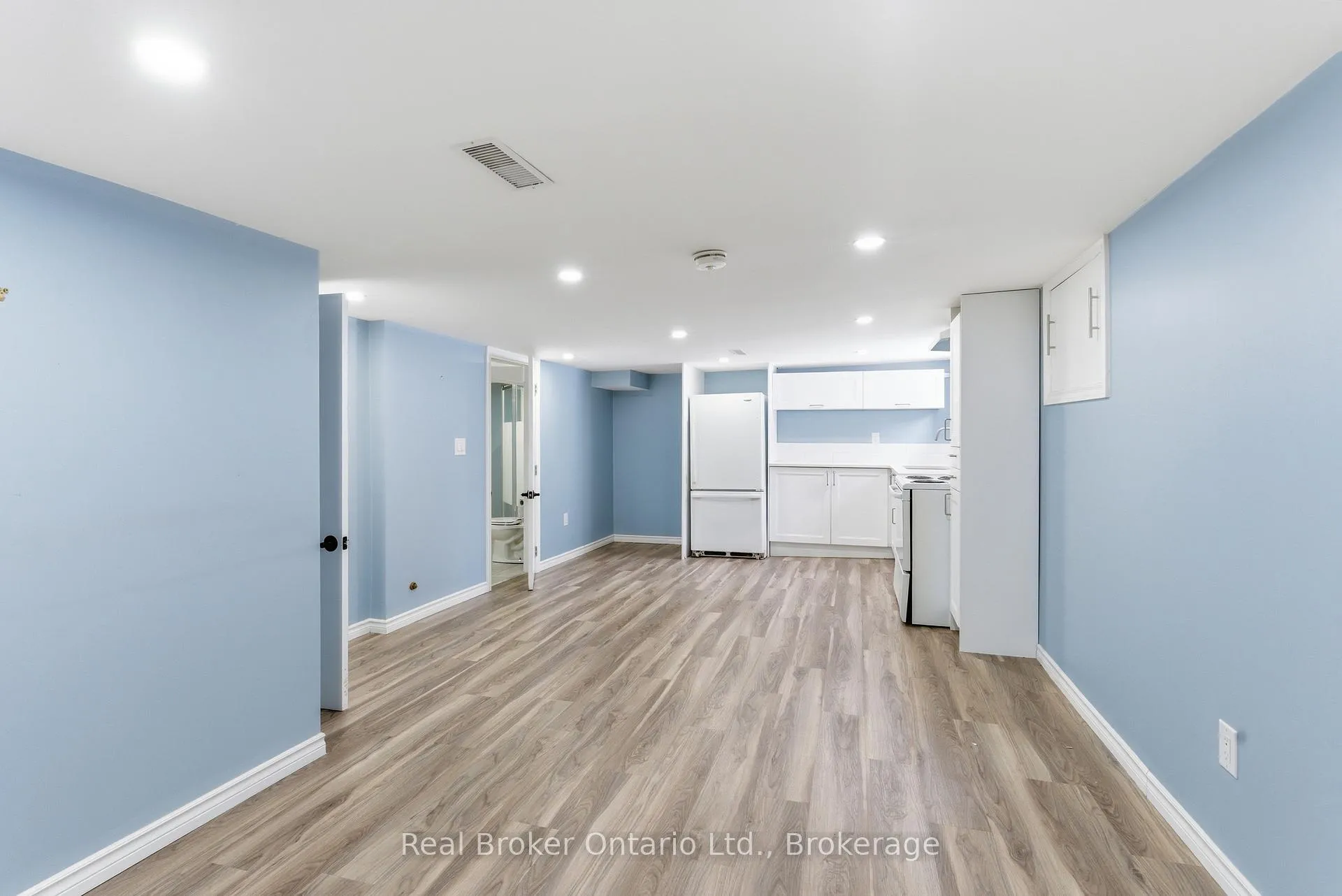 Photo 29 of 880 Lawrence Road, Hamilton, Bartonville — HOMEH