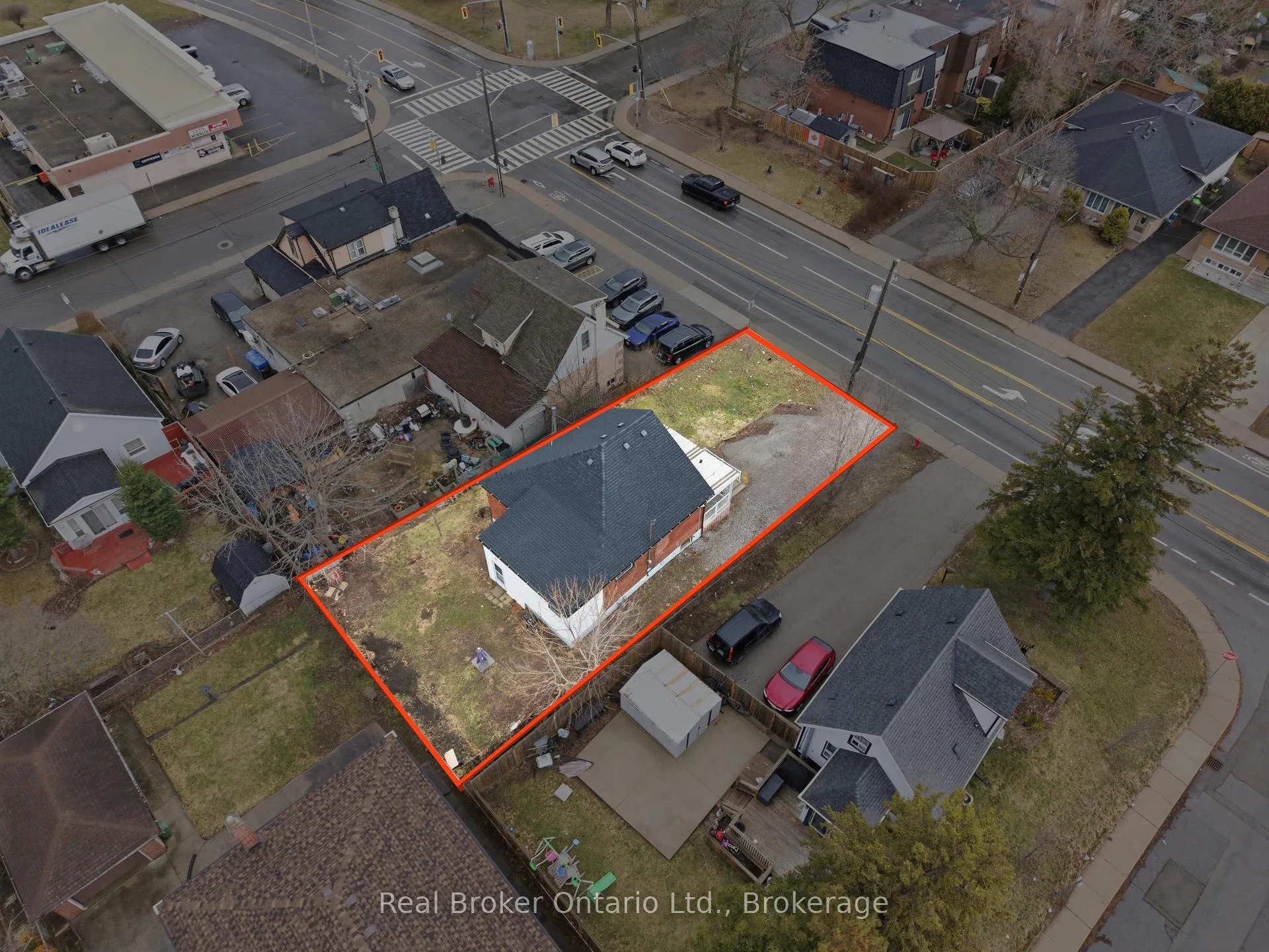 Photo 44 of 880 Lawrence Road, Hamilton, Bartonville — HOMEH