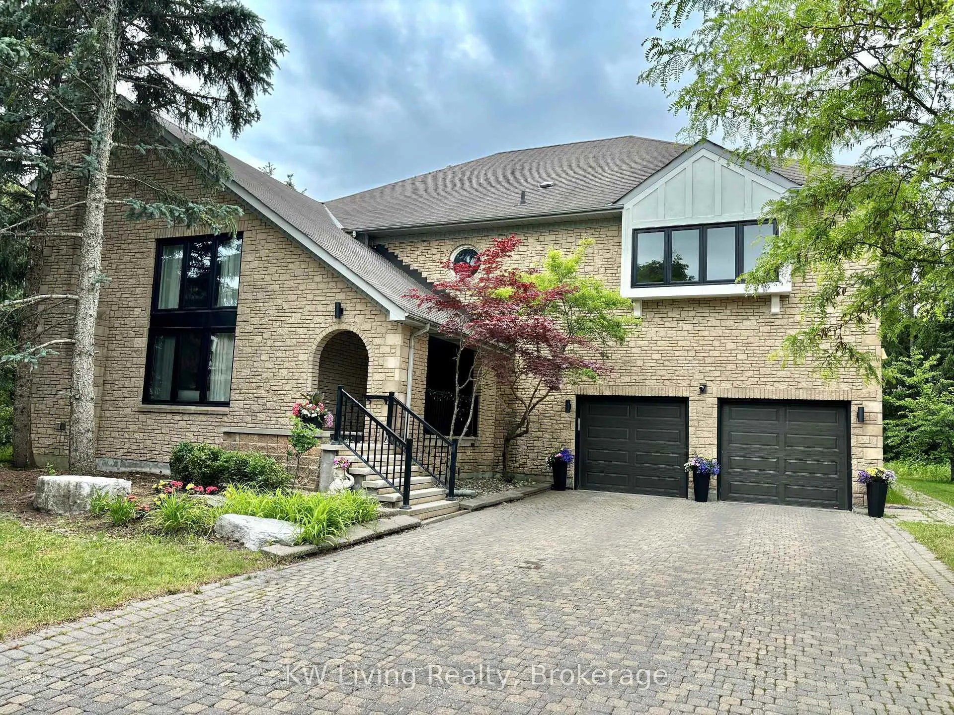 Front of 7 Wendover Court