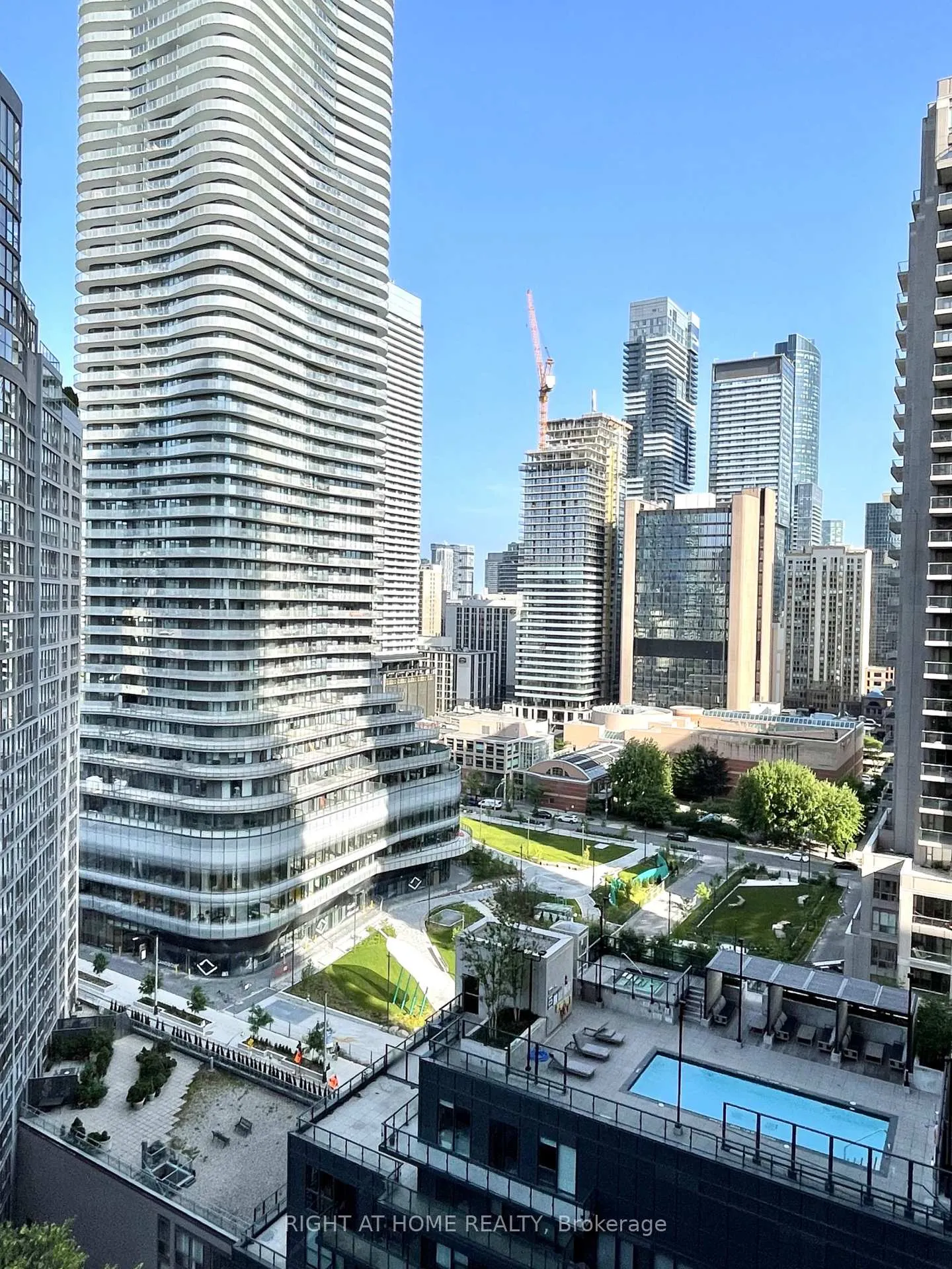 Photo 16 of Unit 1616, 955 Bay Street, Toronto, Bay Street Corridor — HOMEH