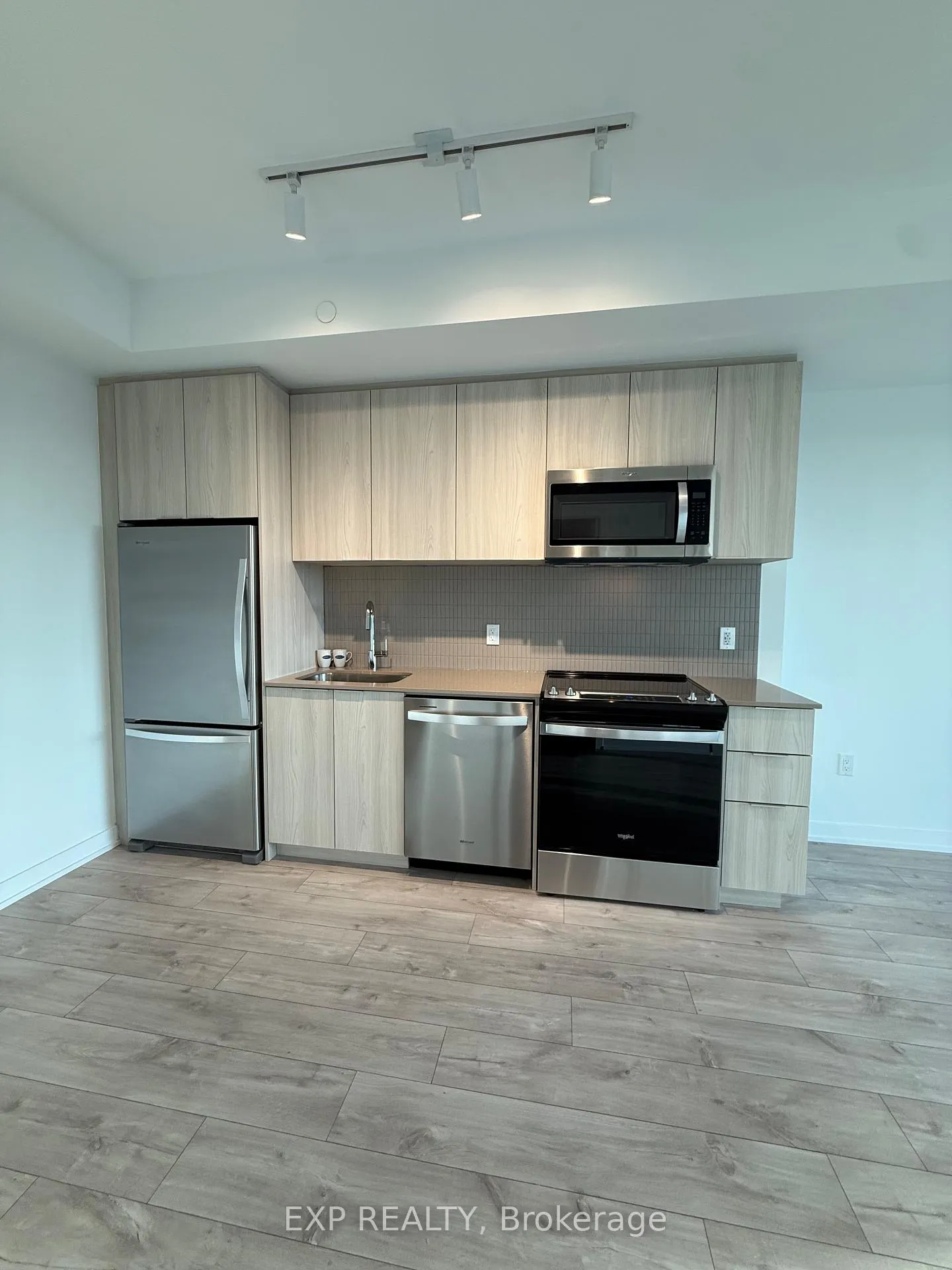 Photo 7 of Unit 204, 740 Whitlock Avenue, Milton, Cobban — HOMEH