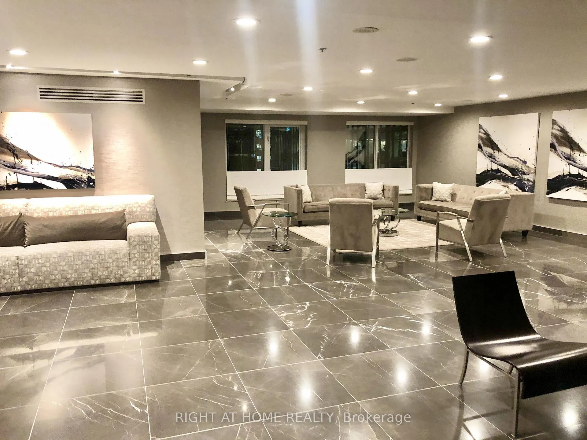 Photo 9 of Unit 2206, 8 Park Road, Toronto, The Annex — HOMEH