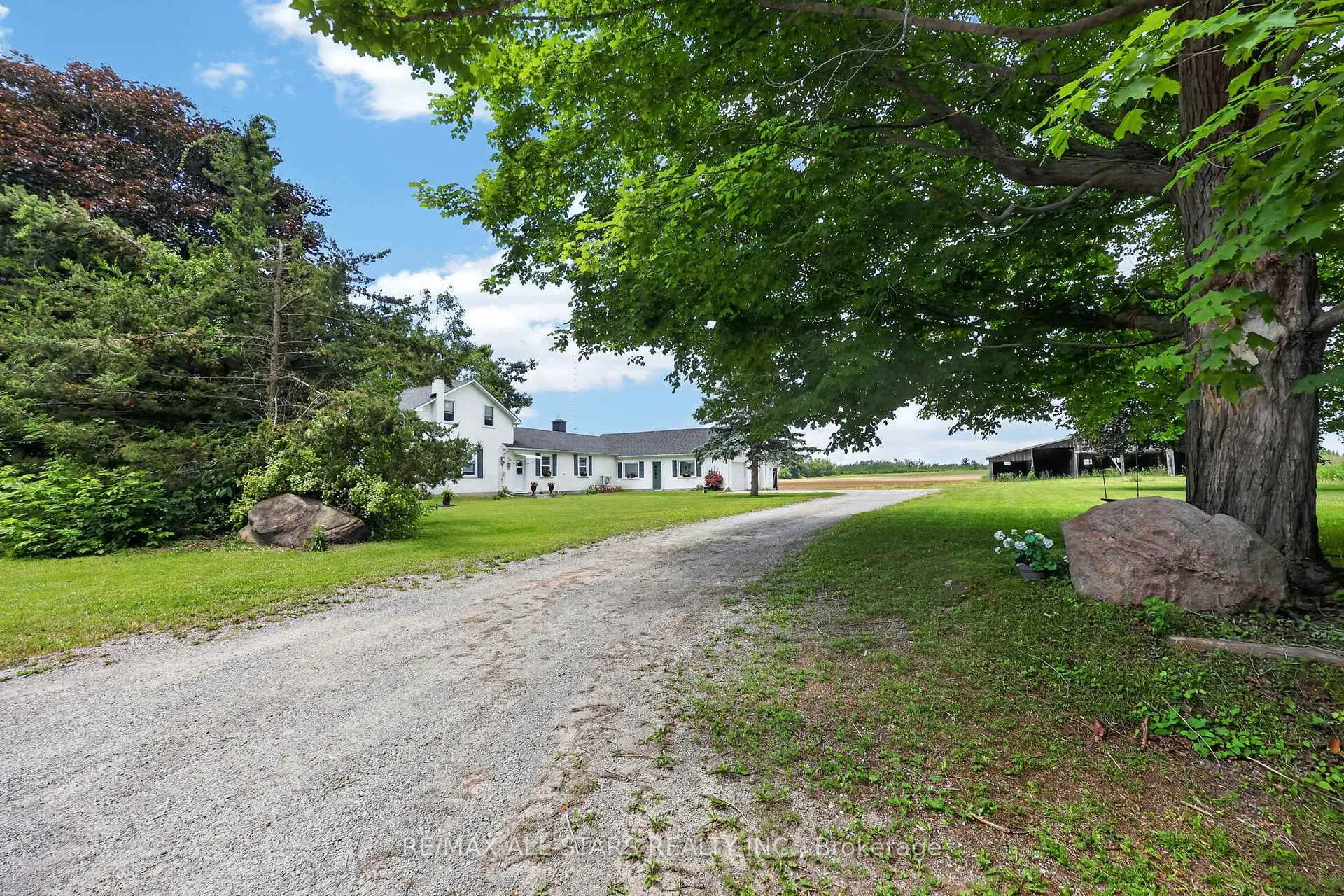 Photo 2 of 1670 Concession Road A, Ramara, Brechin — HOMEH