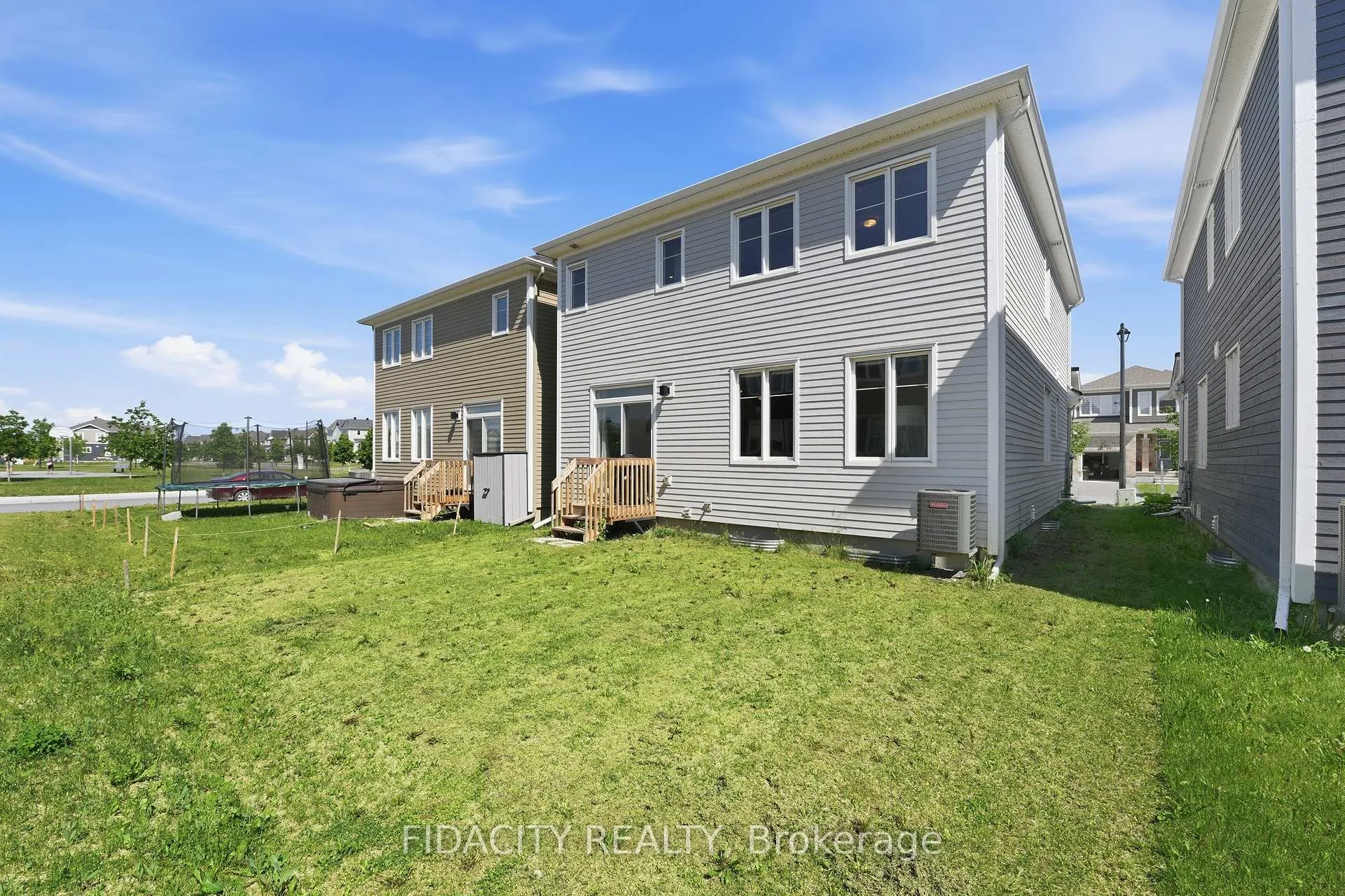 Photo 35 of 622 Terrier Circle, Ottawa, Goulbourn Twp From Franktown Rd/South To Rideau — HOMEH