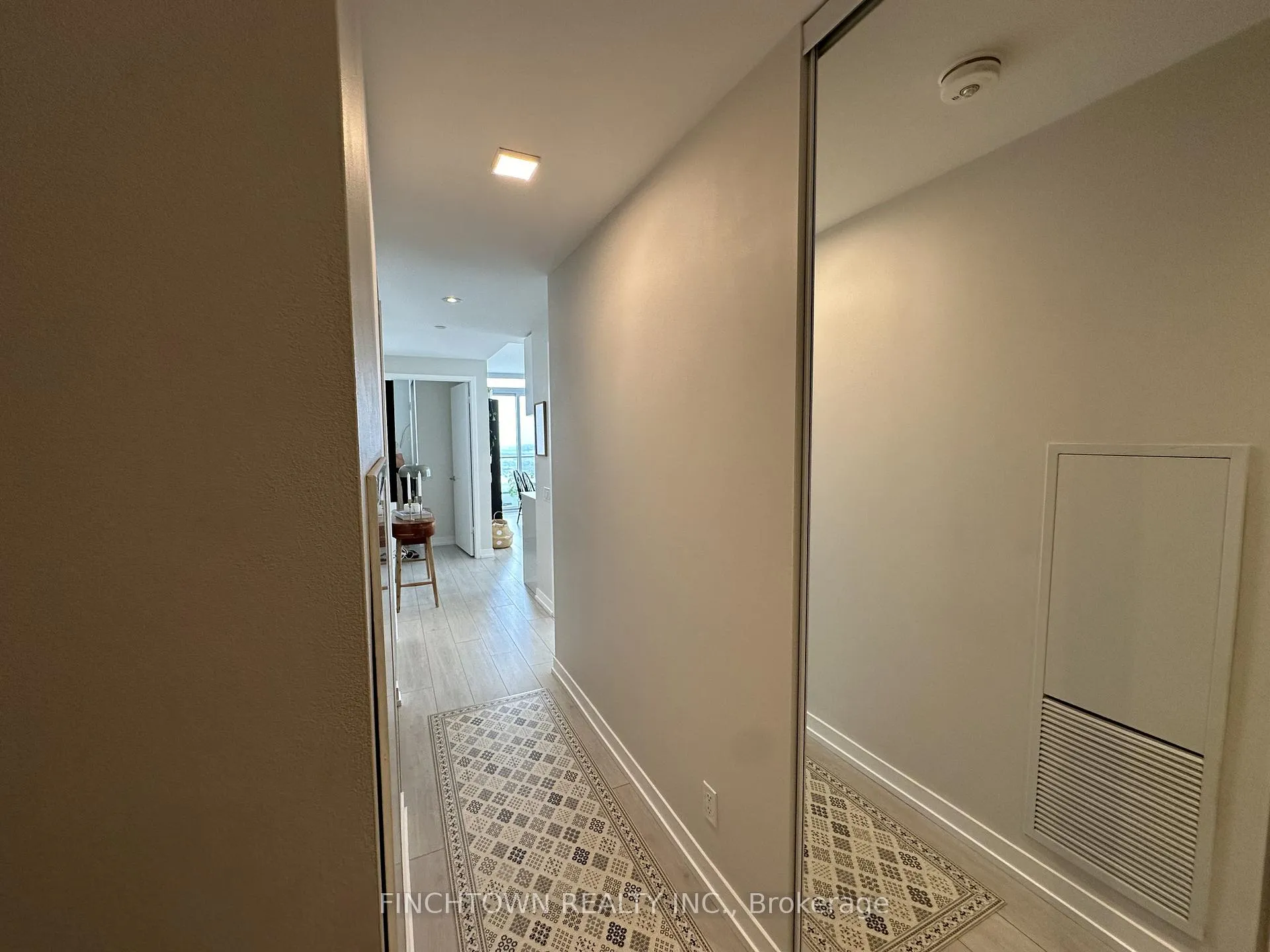 Photo 6 of Unit PH09, 5 Buttermill Avenue, Vaughan, Vaughan Corporate Centre — HOMEH