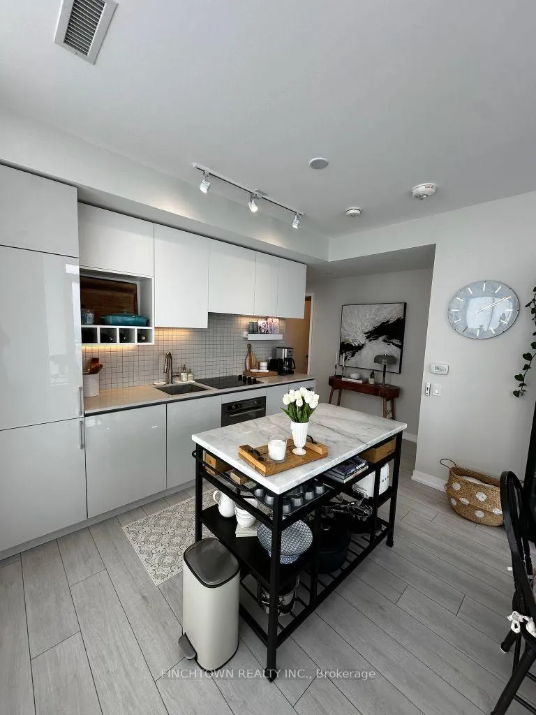 Photo 22 of Unit PH09, 5 Buttermill Avenue, Vaughan, Vaughan Corporate Centre — HOMEH
