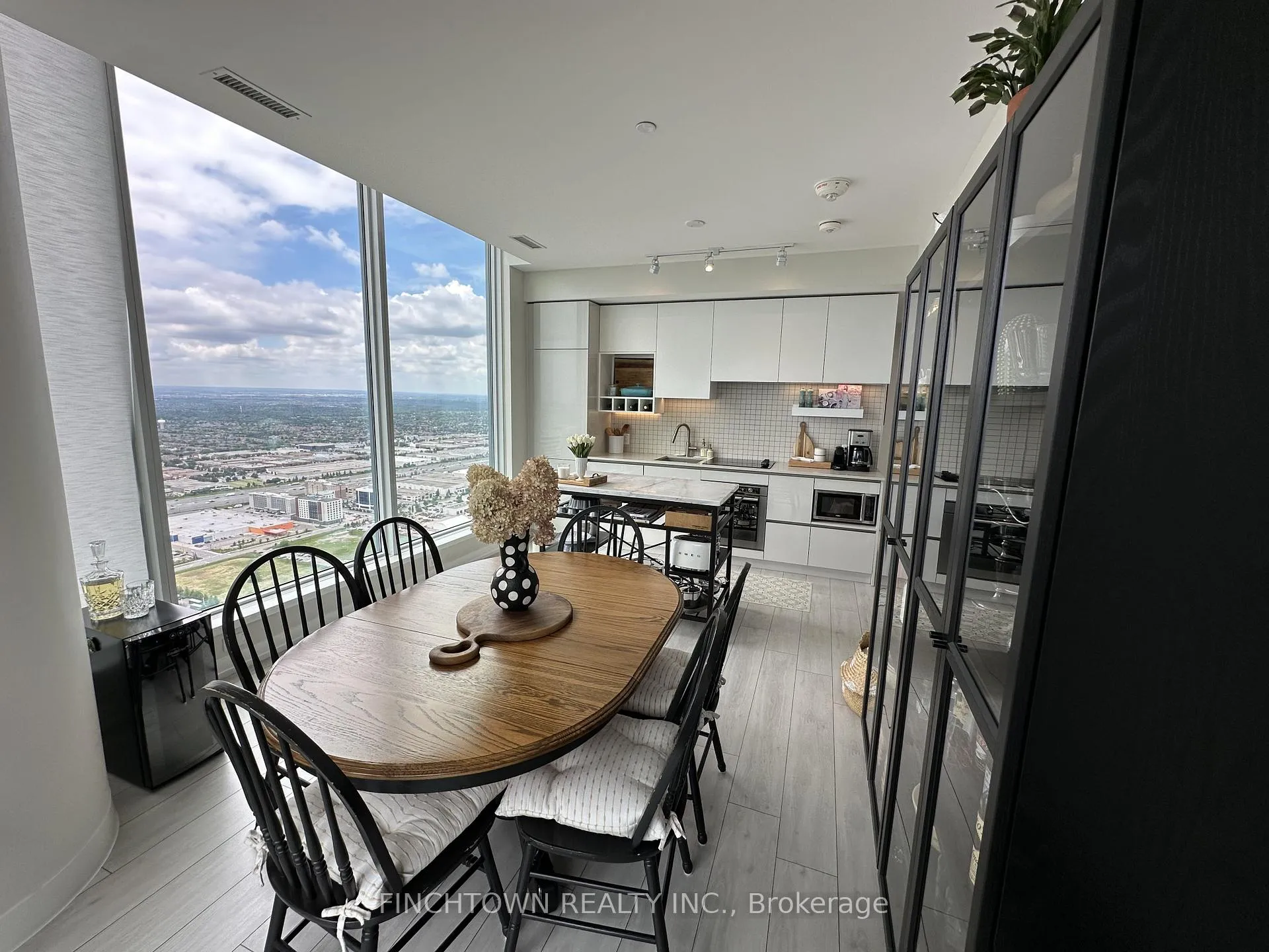 Photo 37 of Unit PH09, 5 Buttermill Avenue, Vaughan, Vaughan Corporate Centre — HOMEH