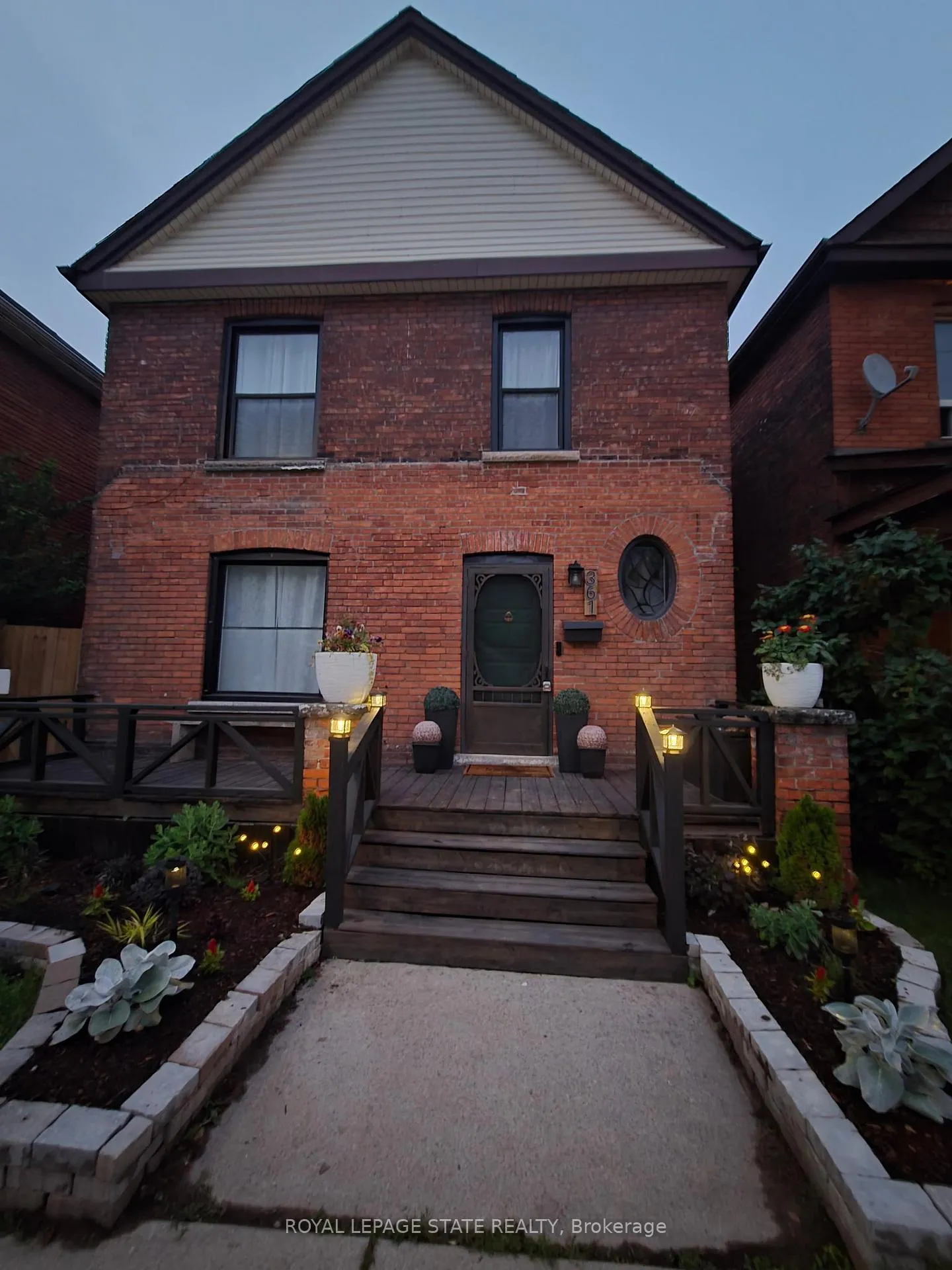 Photo 5 of 361 Cumberland Avenue, Hamilton, Blakeley — HOMEH