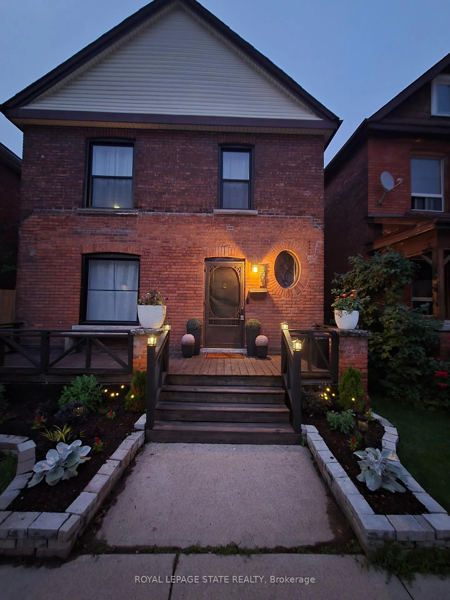 Photo 6 of 361 Cumberland Avenue, Hamilton, Blakeley — HOMEH