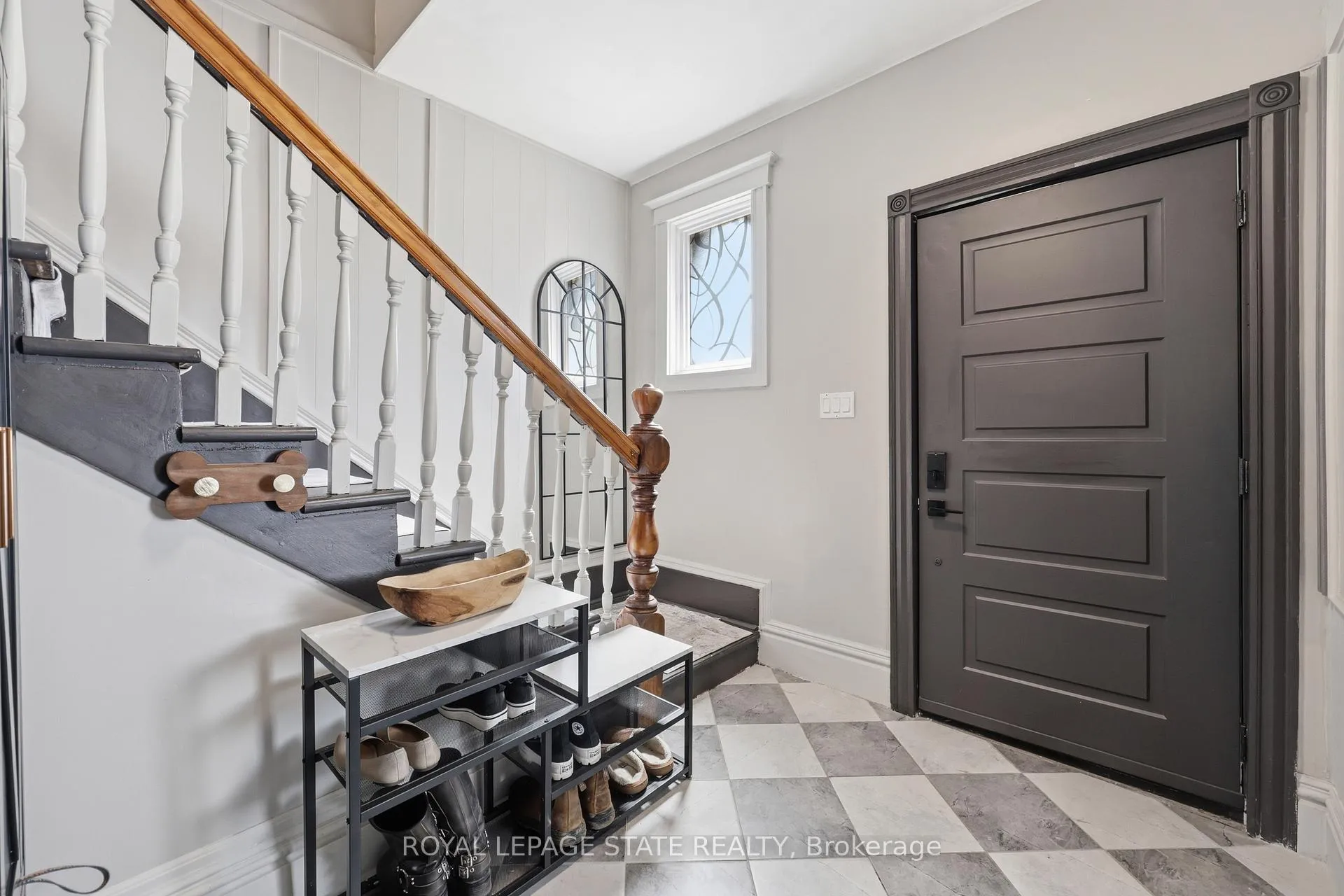 Photo 11 of 361 Cumberland Avenue, Hamilton, Blakeley — HOMEH