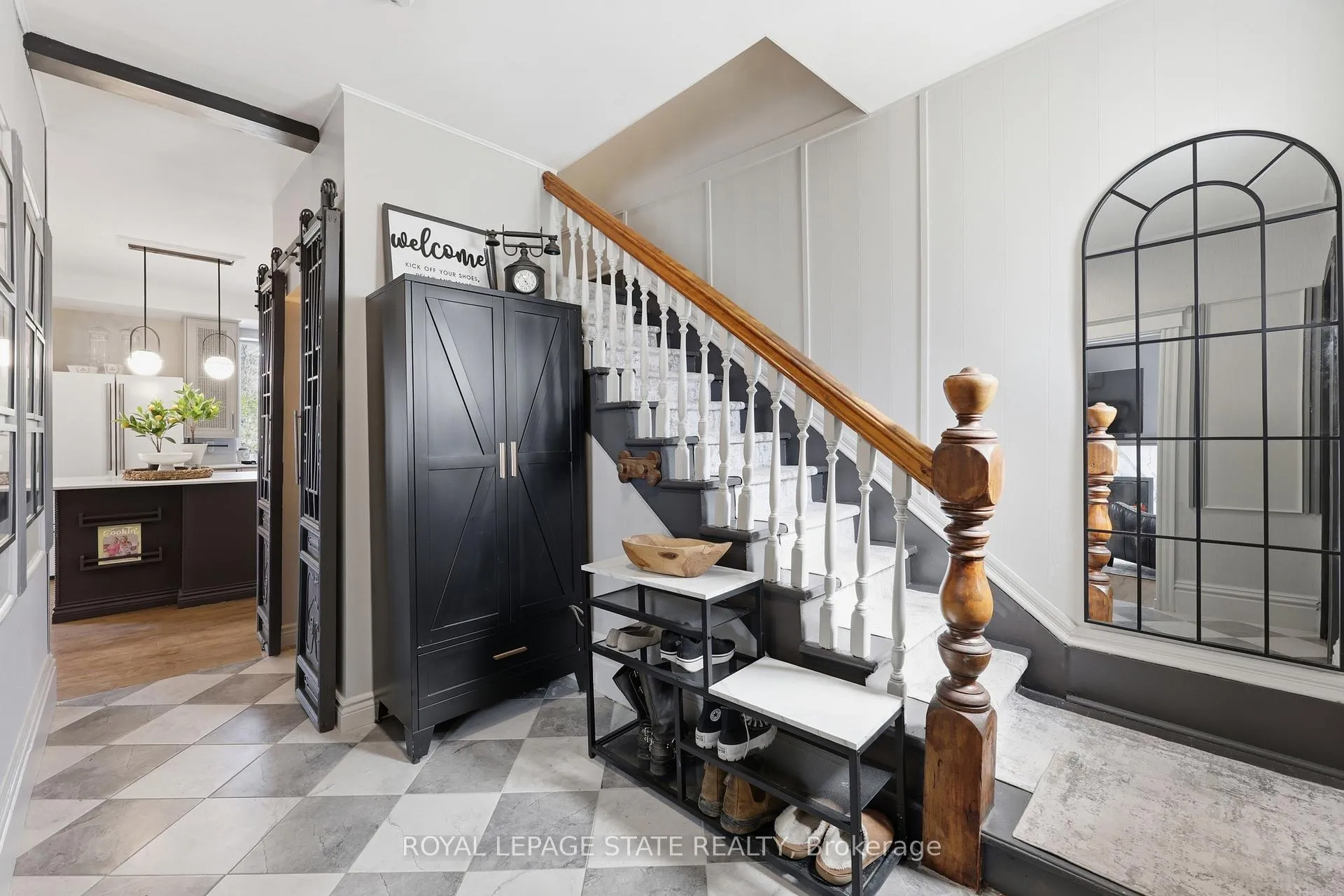 Photo 12 of 361 Cumberland Avenue, Hamilton, Blakeley — HOMEH
