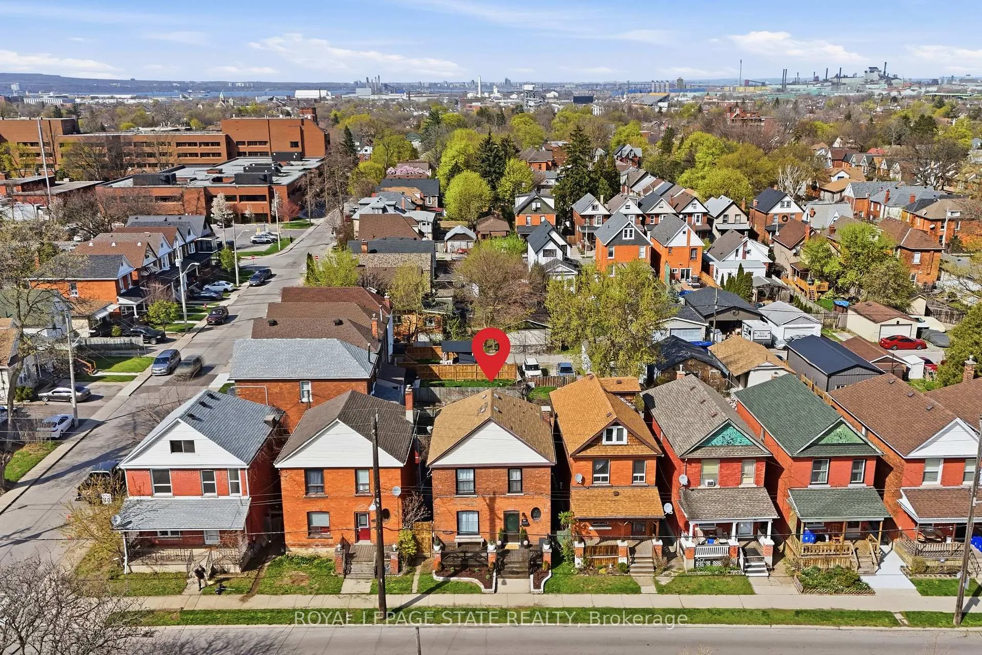 Photo 33 of 361 Cumberland Avenue, Hamilton, Blakeley — HOMEH