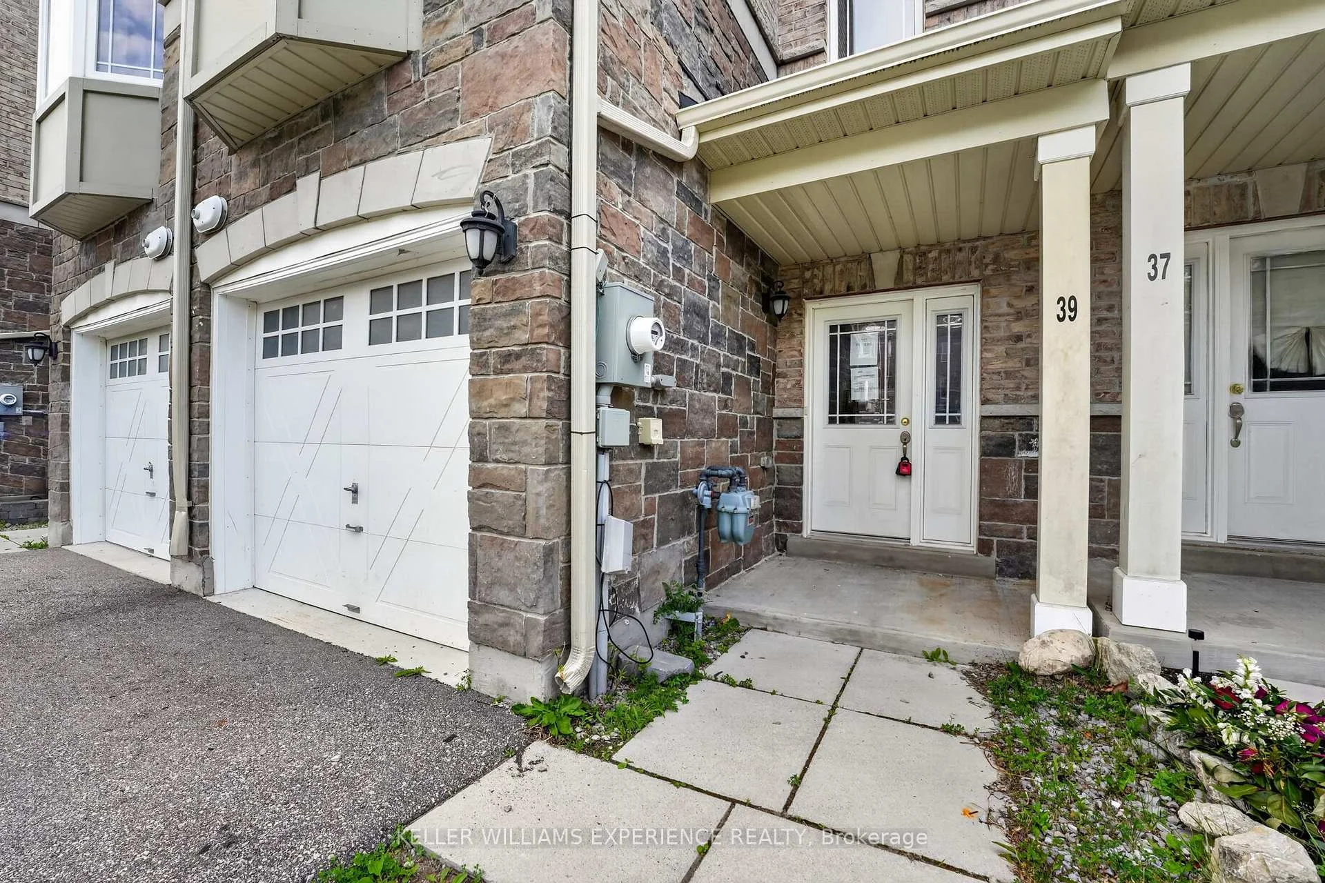 Photo 2 of 39 Milson Crescent, Essa, Angus — HOMEH