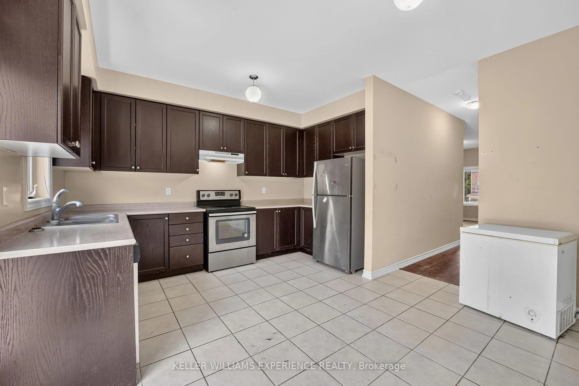 Photo 8 of 39 Milson Crescent, Essa, Angus — HOMEH