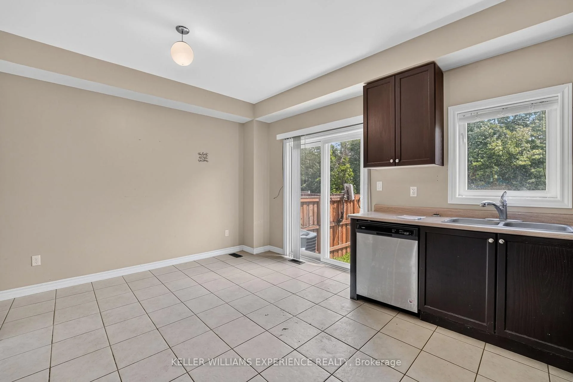Photo 12 of 39 Milson Crescent, Essa, Angus — HOMEH