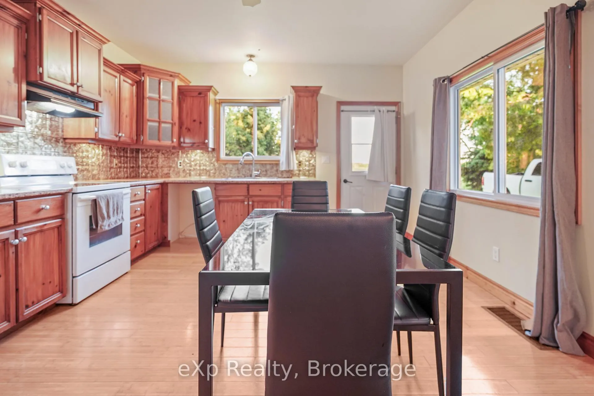 Photo 22 of 171 Clyde Street, Morris Turnberry, Bluevale — HOMEH