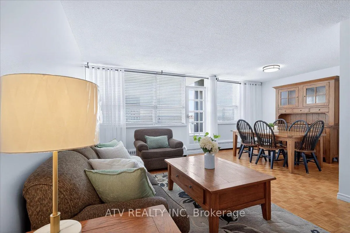 Photo 10 of Unit 804, 151 La Rose Avenue, Etobicoke, Humber Heights — HOMEH