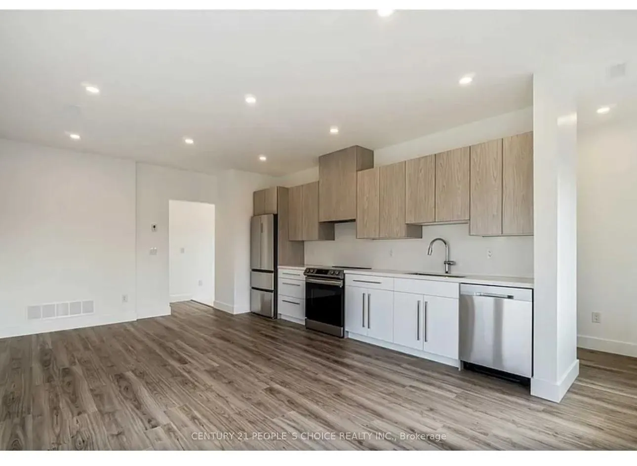 Photo 5 of Unit upper Apartment, 54 Westhampton Drive, Etobicoke, Kingsview Village-The Westway — HOMEH