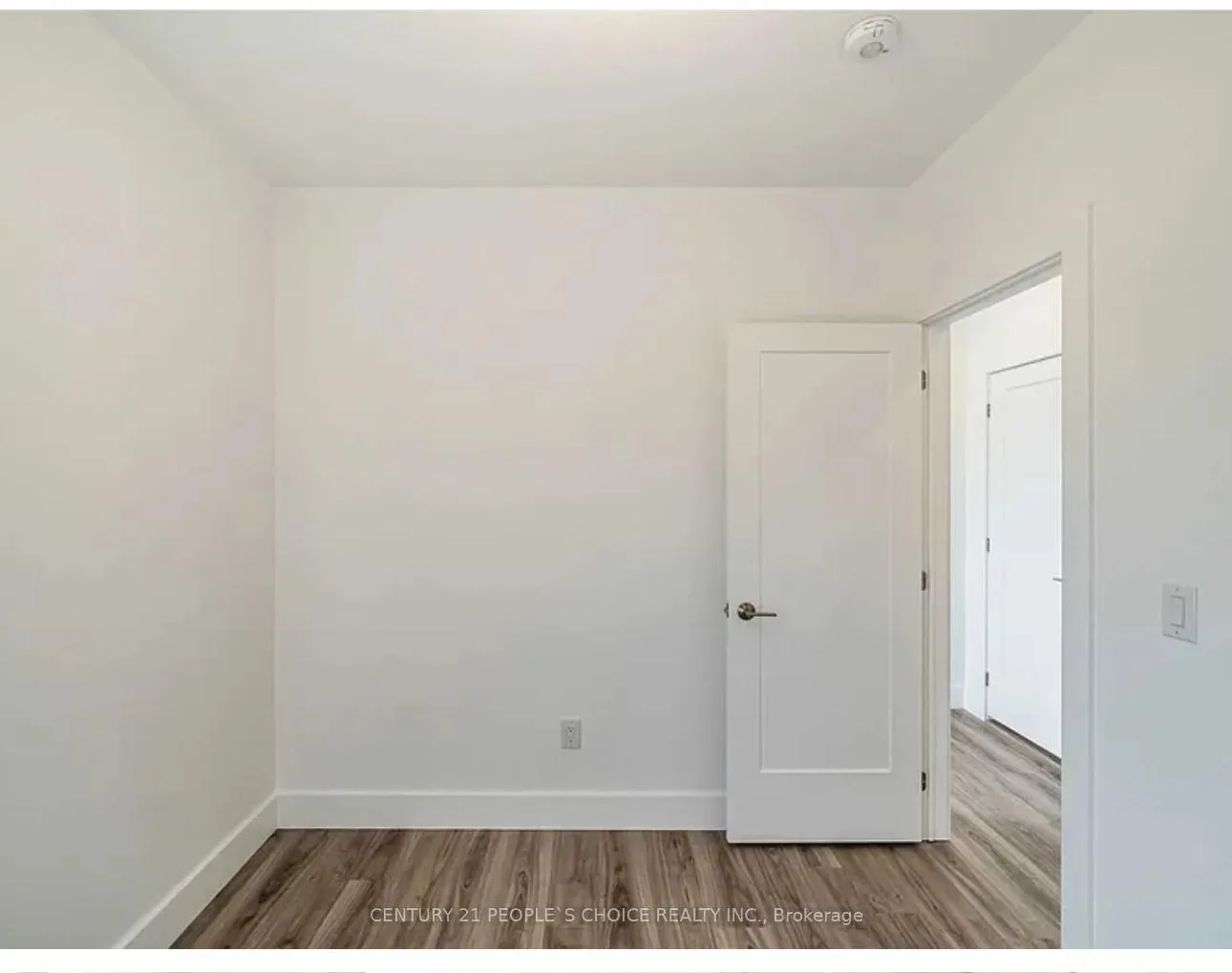 Photo 9 of Unit upper Apartment, 54 Westhampton Drive, Etobicoke, Kingsview Village-The Westway — HOMEH