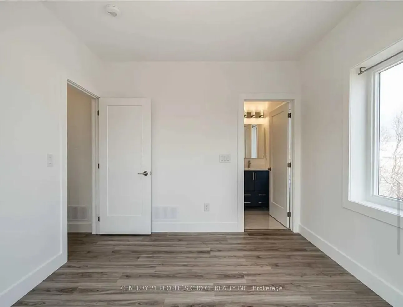 Photo 12 of Unit upper Apartment, 54 Westhampton Drive, Etobicoke, Kingsview Village-The Westway — HOMEH