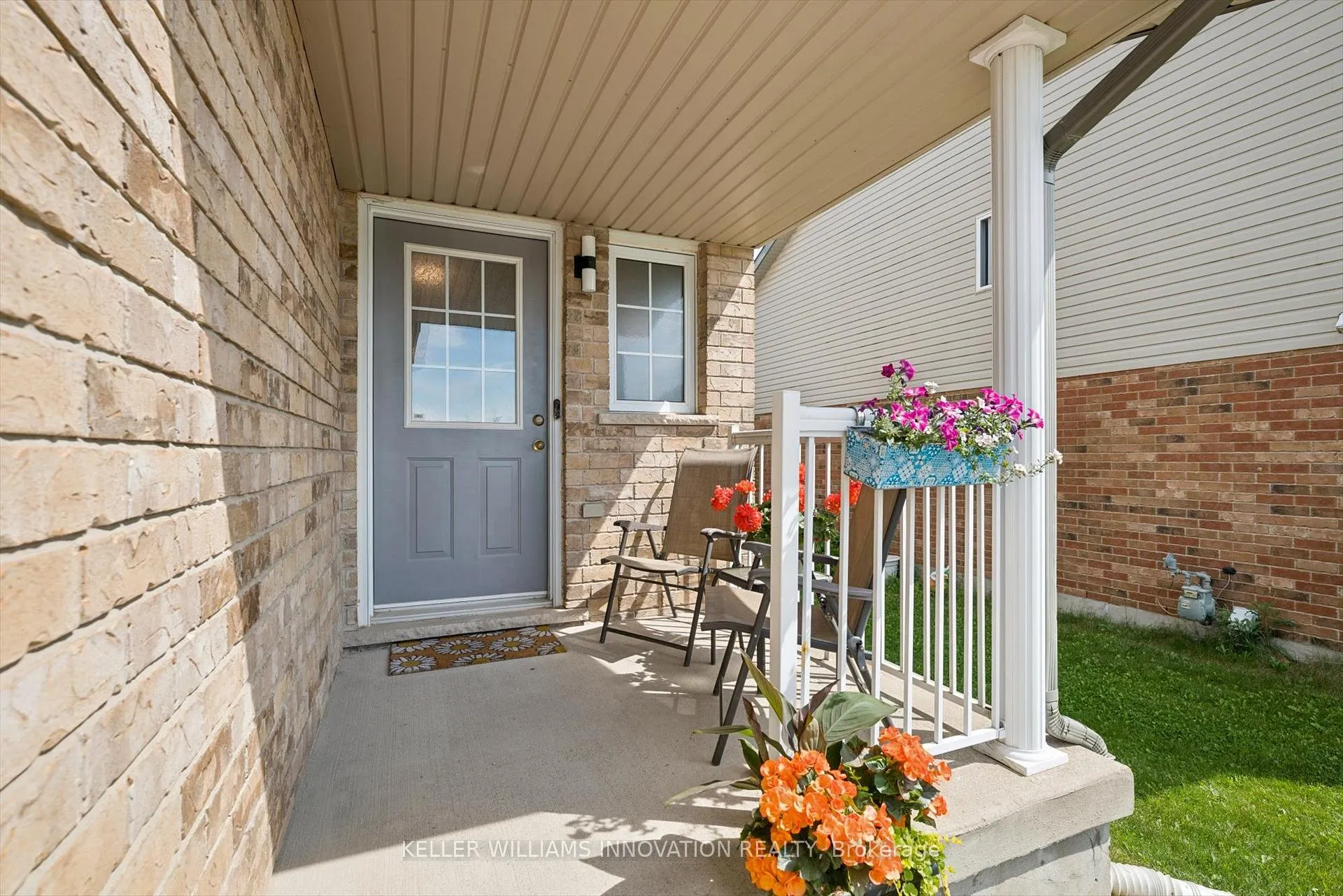 Photo 5 of 702 Activa Avenue, Kitchener — HOMEH