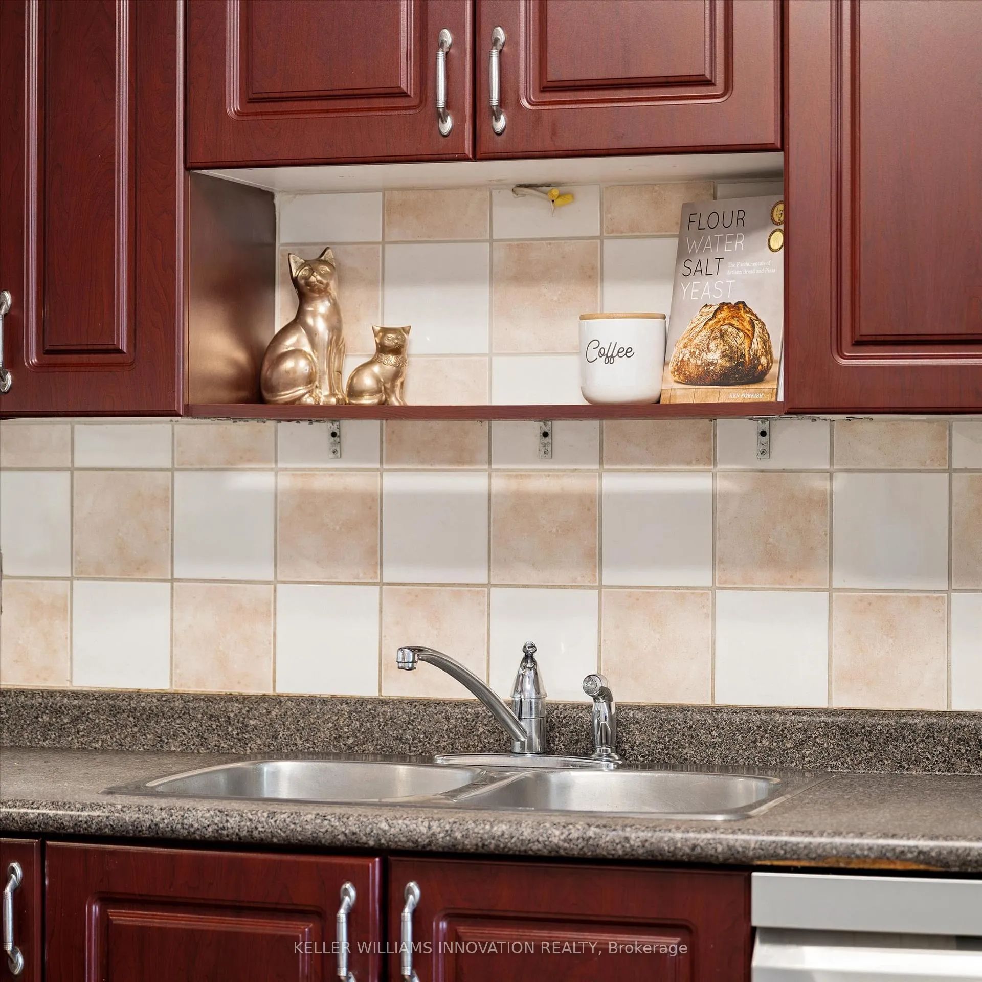 Photo 12 of 702 Activa Avenue, Kitchener — HOMEH